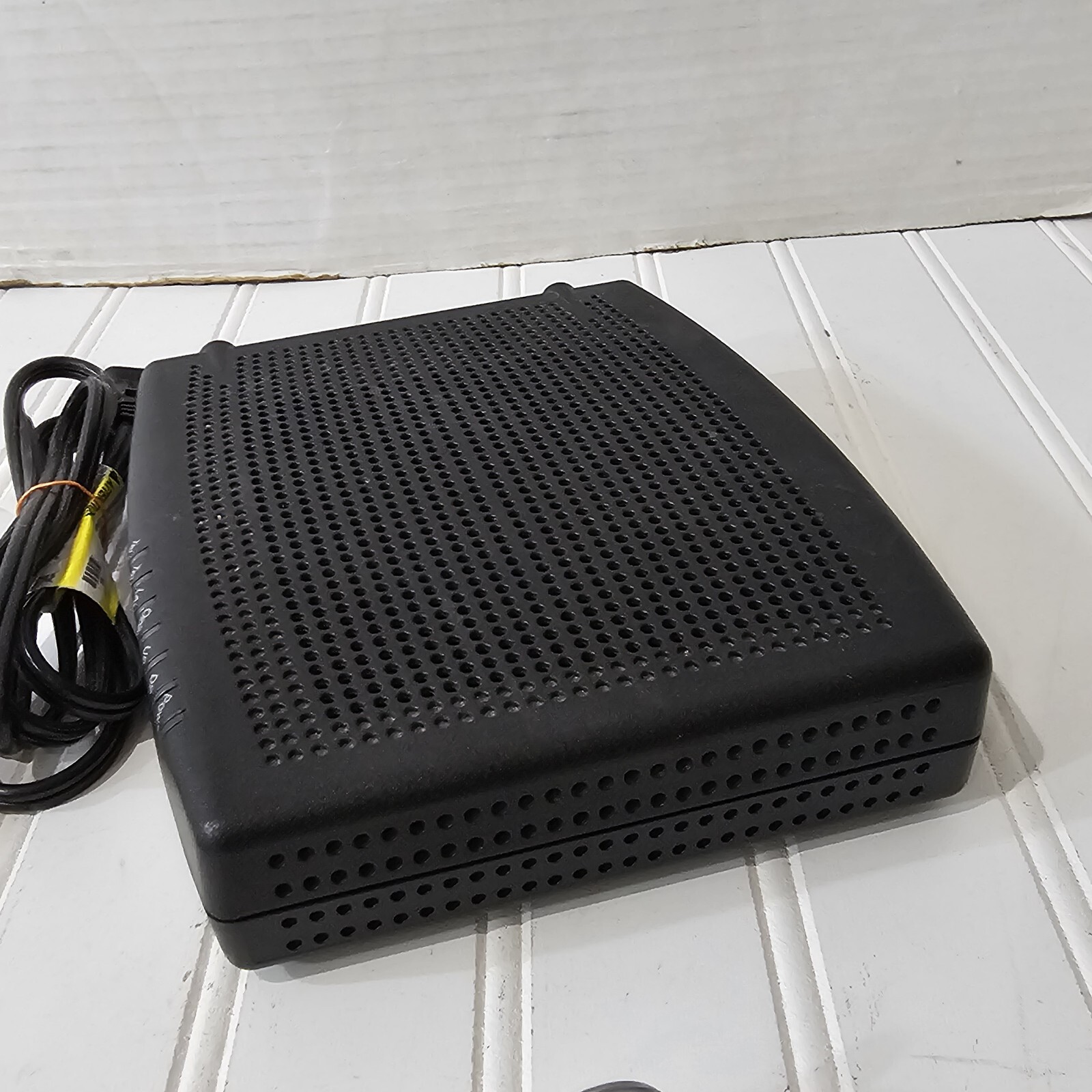 Arris TM822 Touchstone Docsis 3.0 Ultra-High Speed Modem 10/100/1000 Ethernet