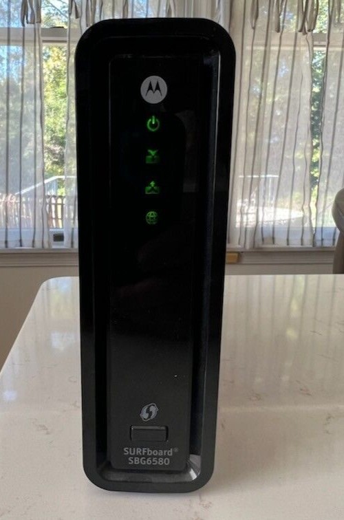 Motorola ARRIS SURFboard SBG6580 wireless Cable Modem Router DOCSIS3.0 comcast