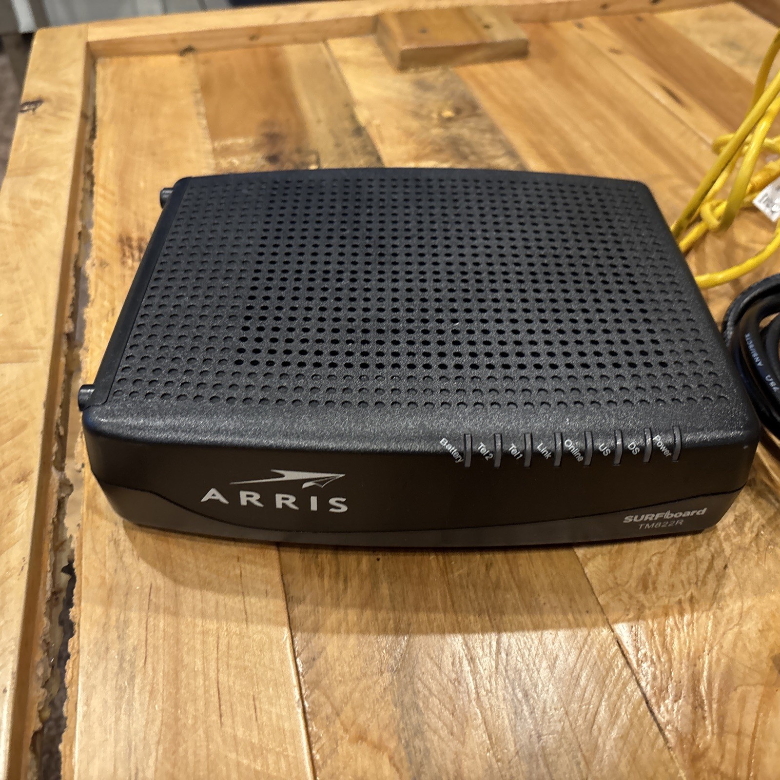 ARRIS Touchstone TM822R Modem