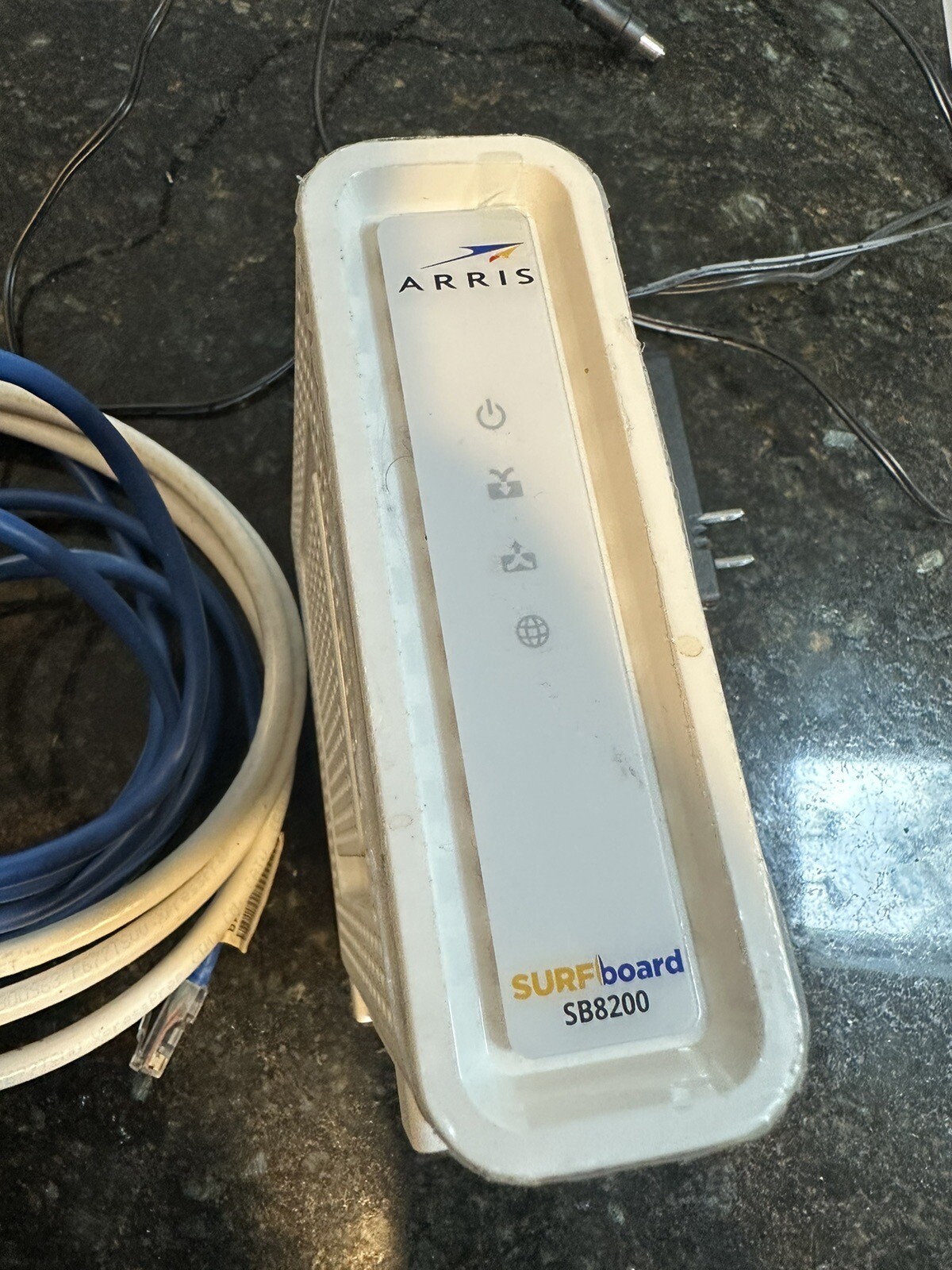 ARRIS SB8200 10 Gbps 2 Port Cable Modem