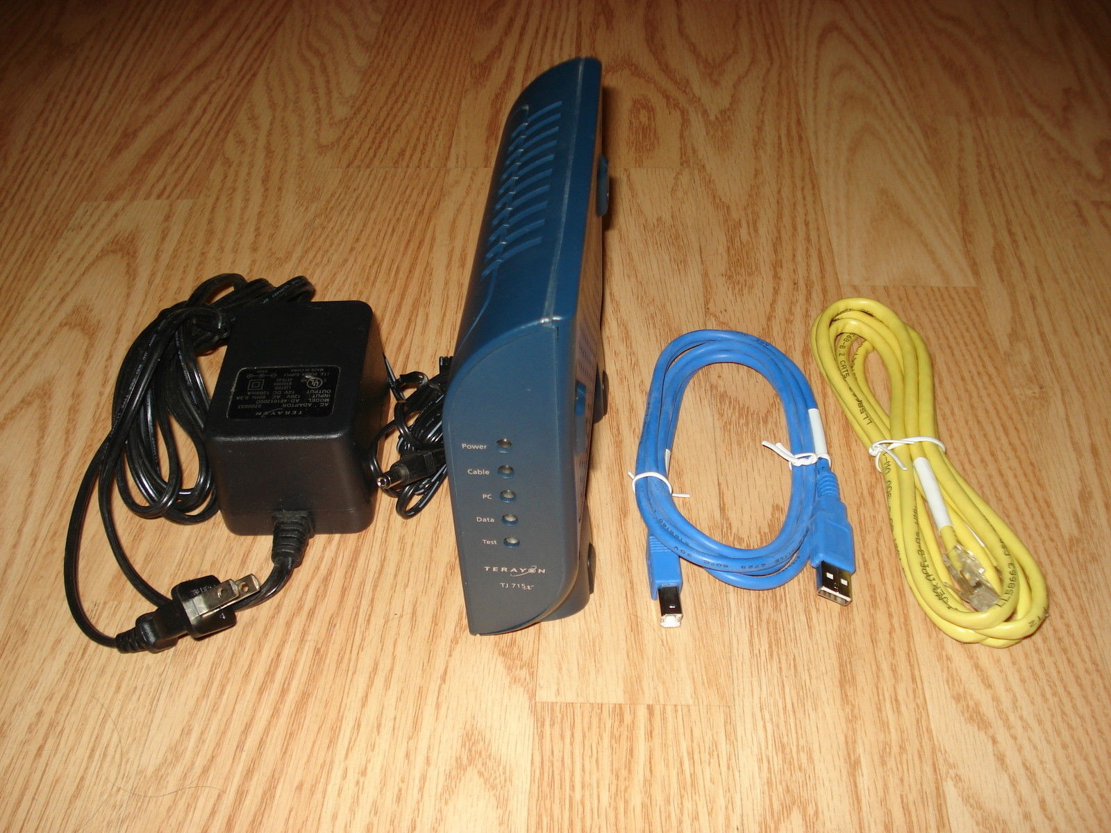 Terayon TJ 715X Cable Modem PC ethernet USB internet DOCSIS 2.0 TJ715x broadband