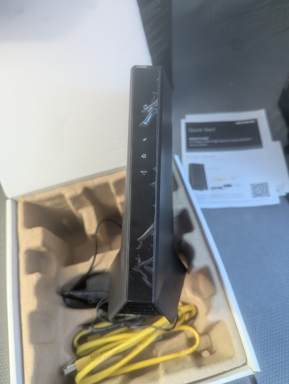 NETGEAR CM2000 Nighthawk 2.5 Gbps Multi Gig DOCSIS 3.1 Cable Modem