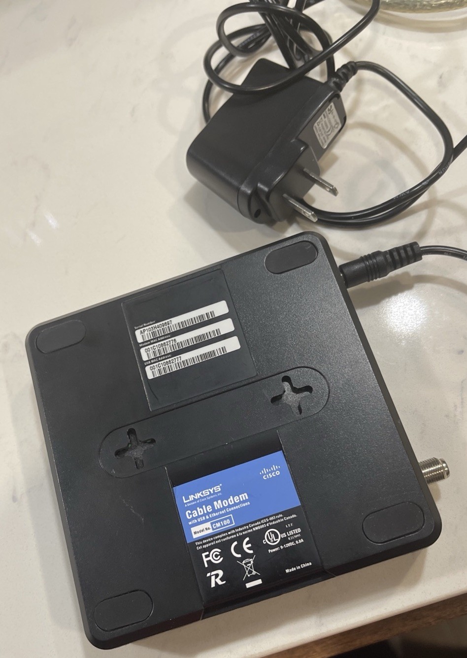 Cisco-Linksys Cable Modem with Ethernet USB Connection CM100