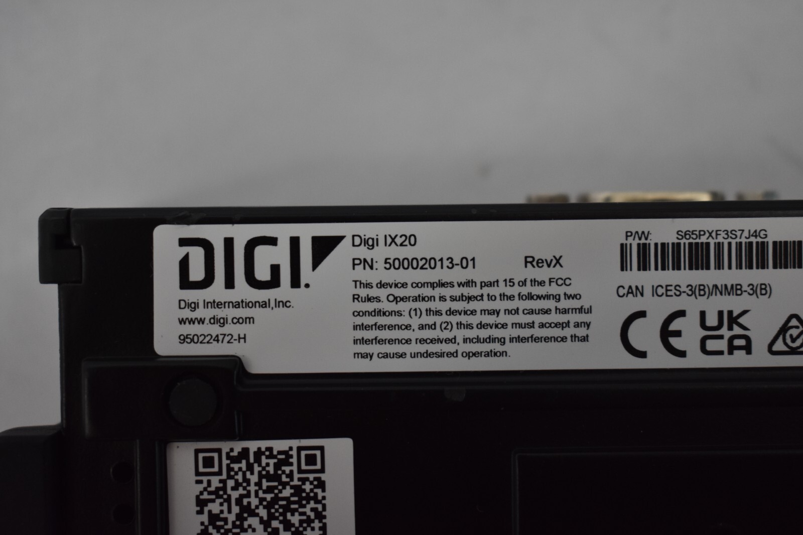 Digi iX20 4G LTE Cellular Ethernet Modem Wireless Router w SureLink 50002013-01