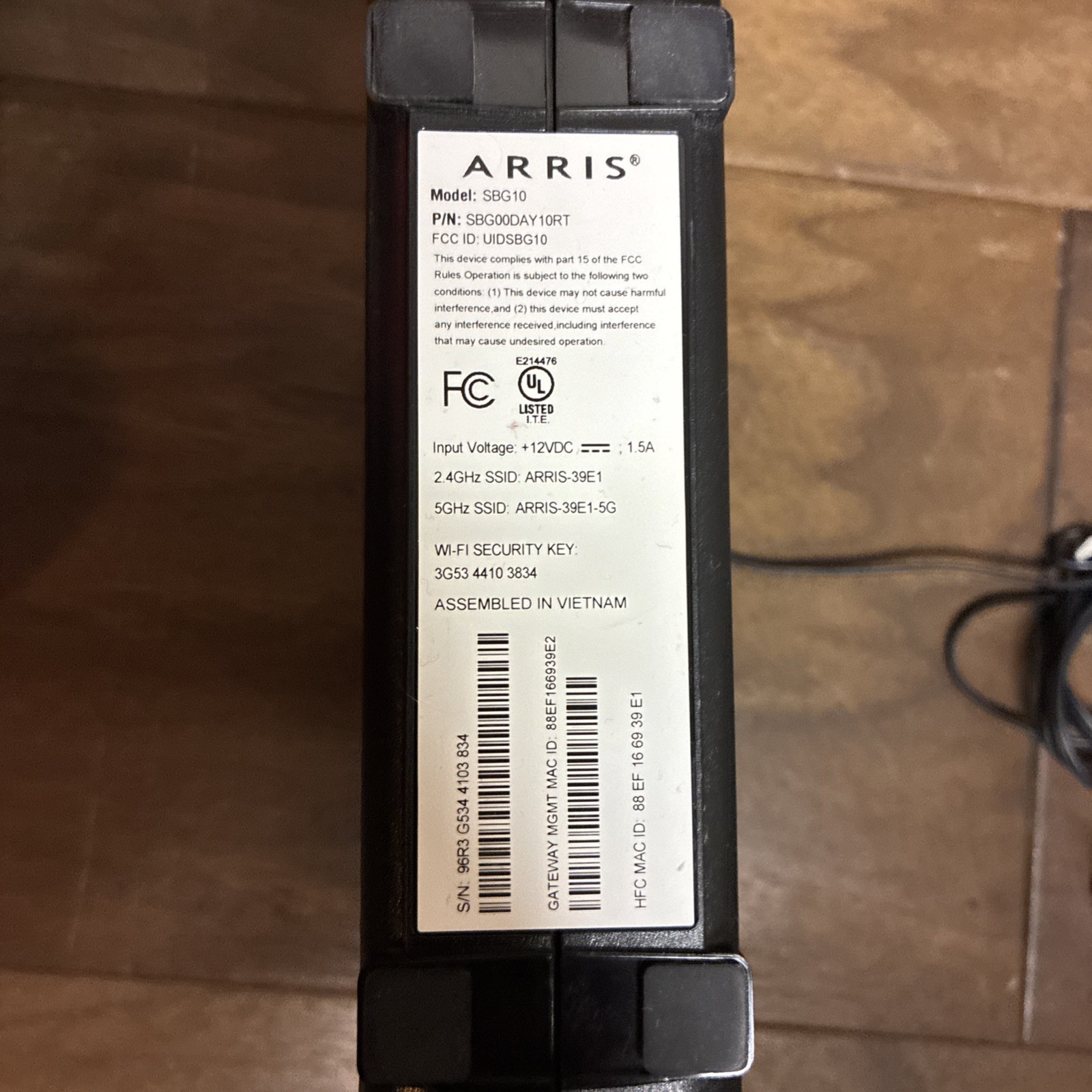 ARRIS SBG10 SURFboard AC1600 Dual-Band Cable Modem Router – Black