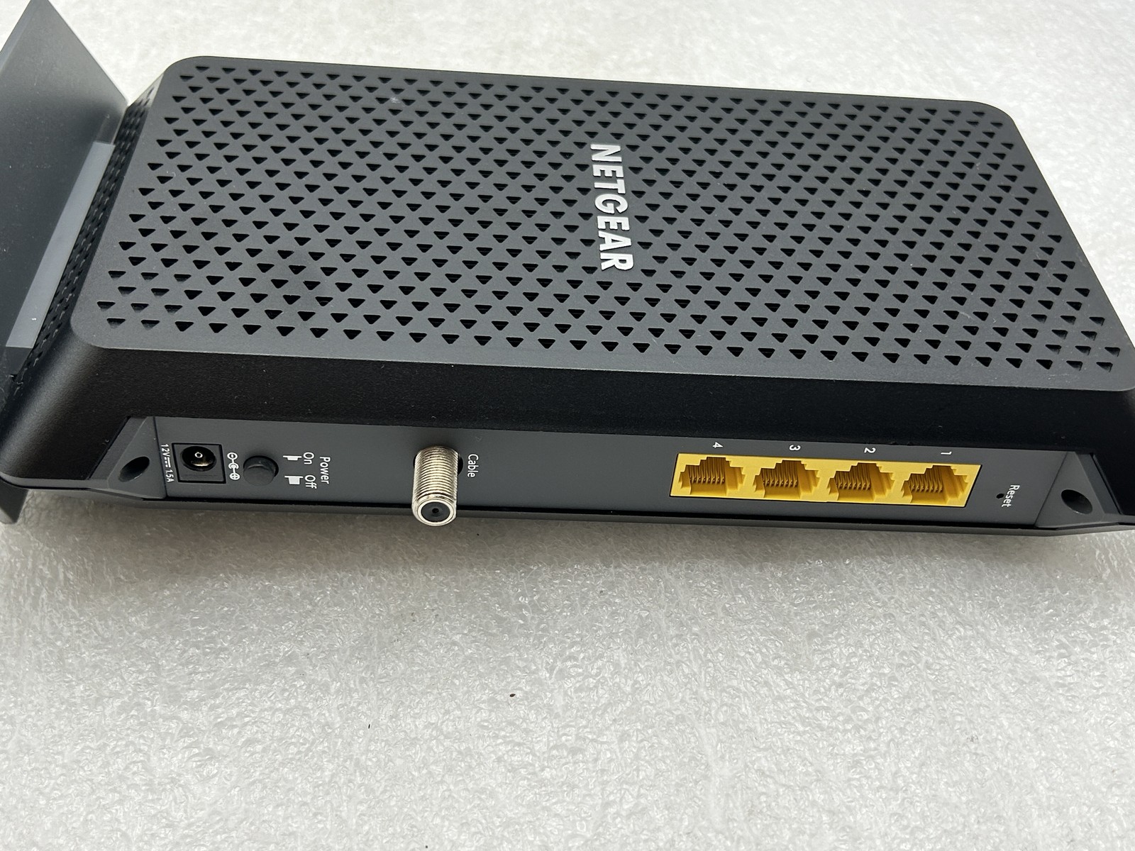 NETGEAR Nighthawk CM1200 DOCSIS 3.1 Multi-Gig Cable Modem 4-Port w/ AC FREE S/H