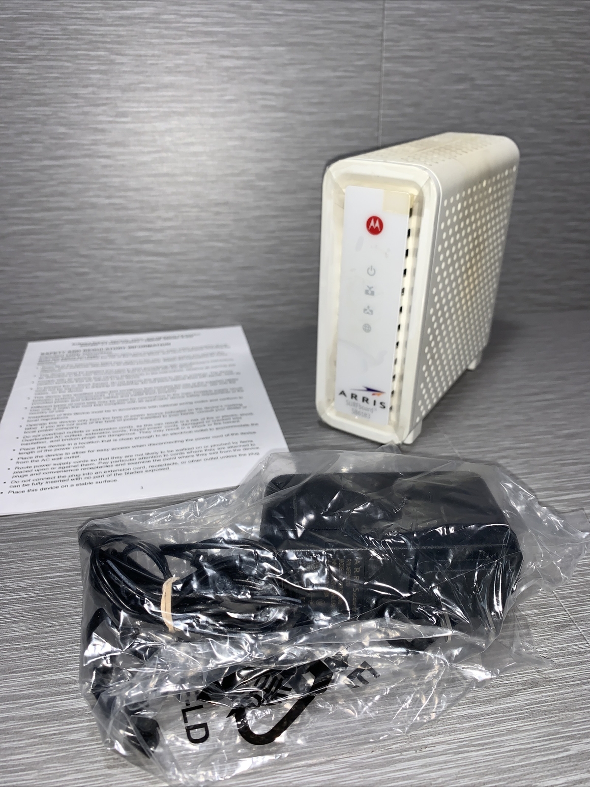 Arris SB6183 Surfboard Docsis 3.0 686 Mbps Cable 16X4 Channels Modem W/ Cord