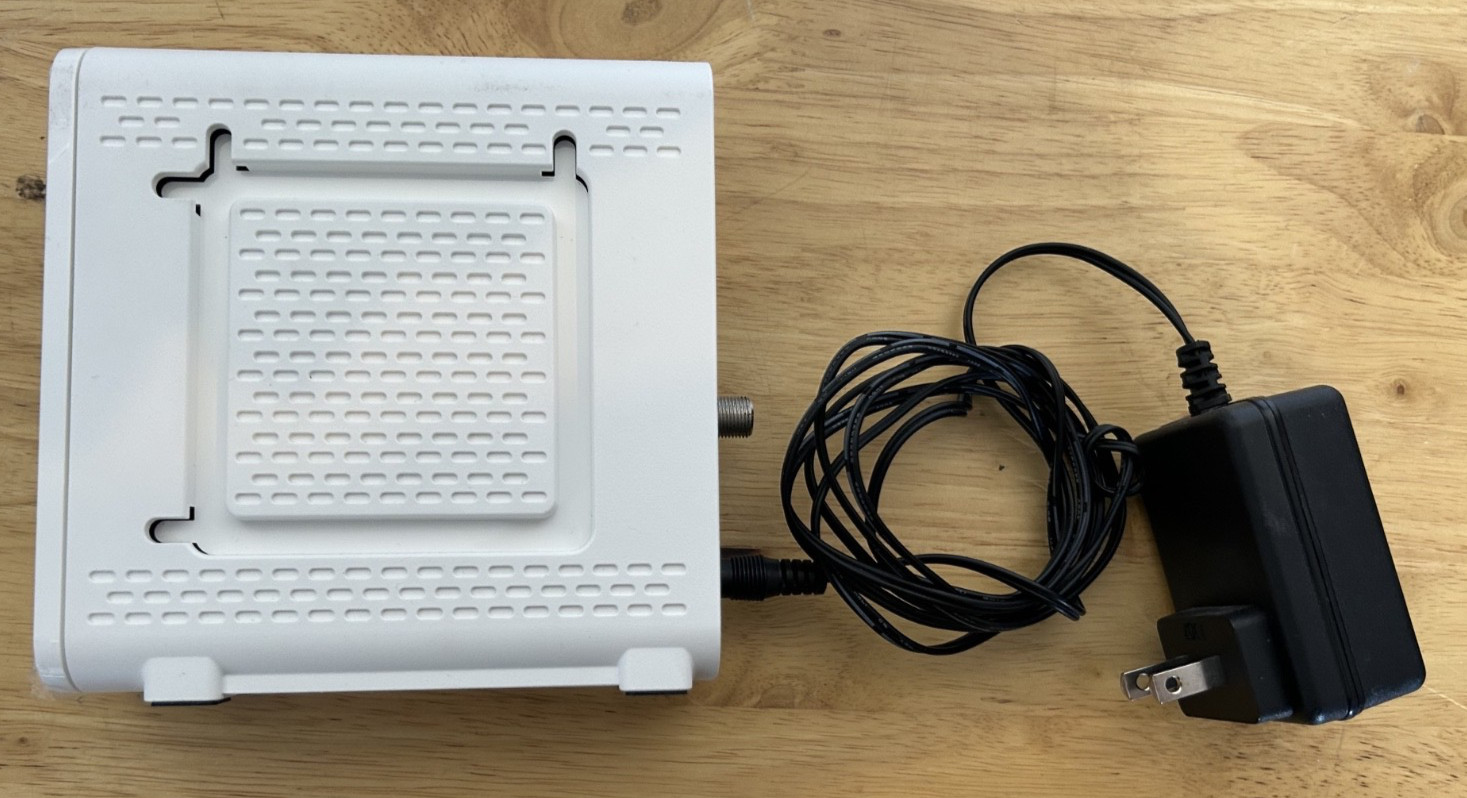 ARRIS SURFboard SB6141 Surf Board Modem