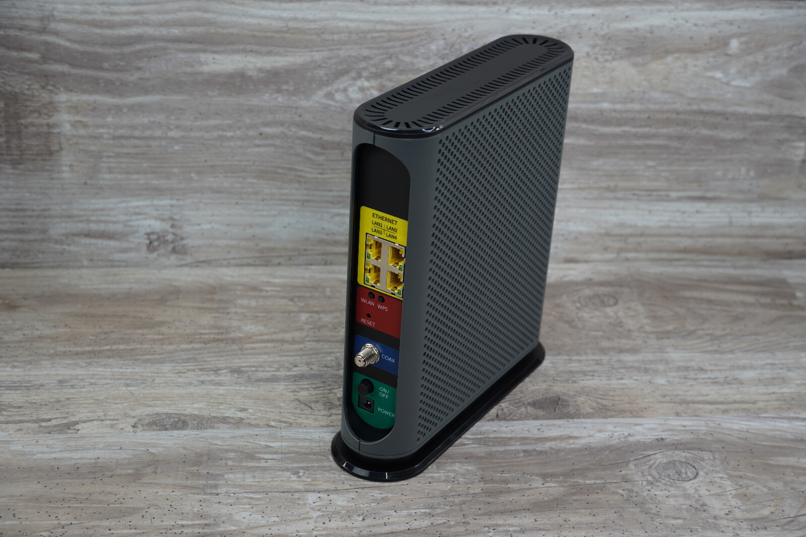 Motorola MG7540-10R (Refurbished) 16×4 686Mbps Cable Modem + AC1600 DOCSIS 3.0