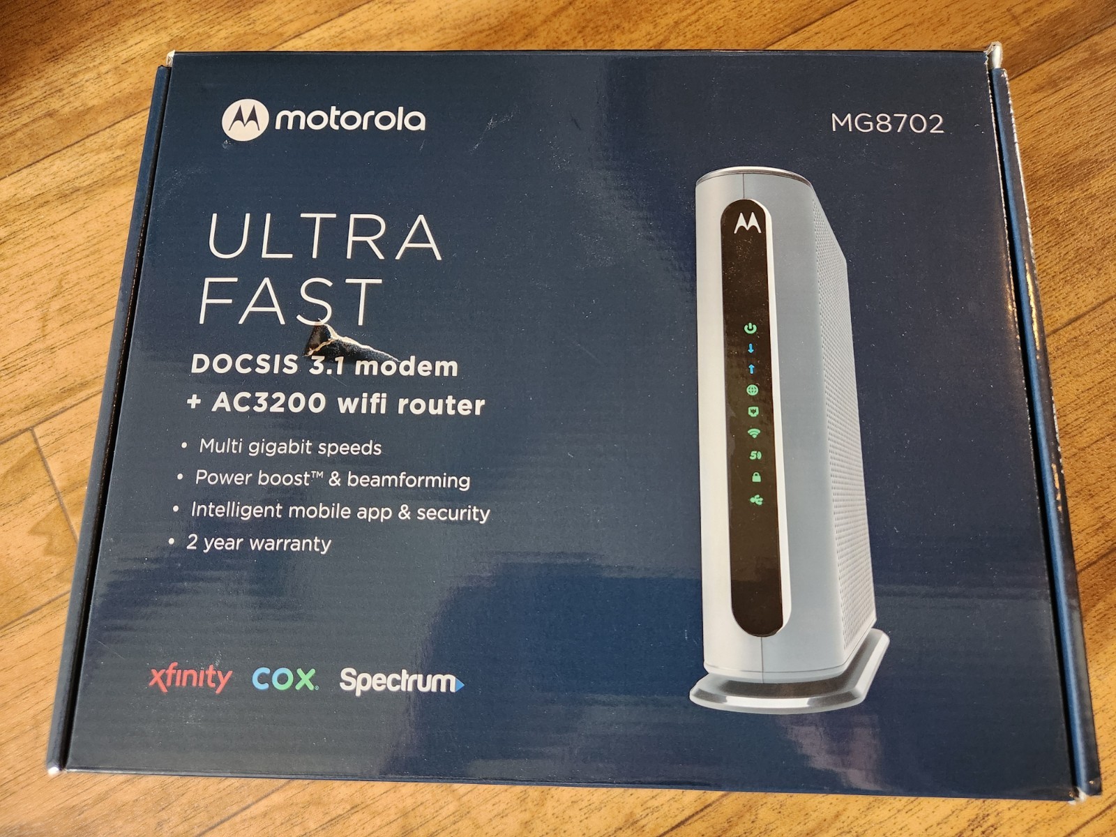 Motorola MG8702 DOCSIS 3.1 Cable Modem with Gigabit Router