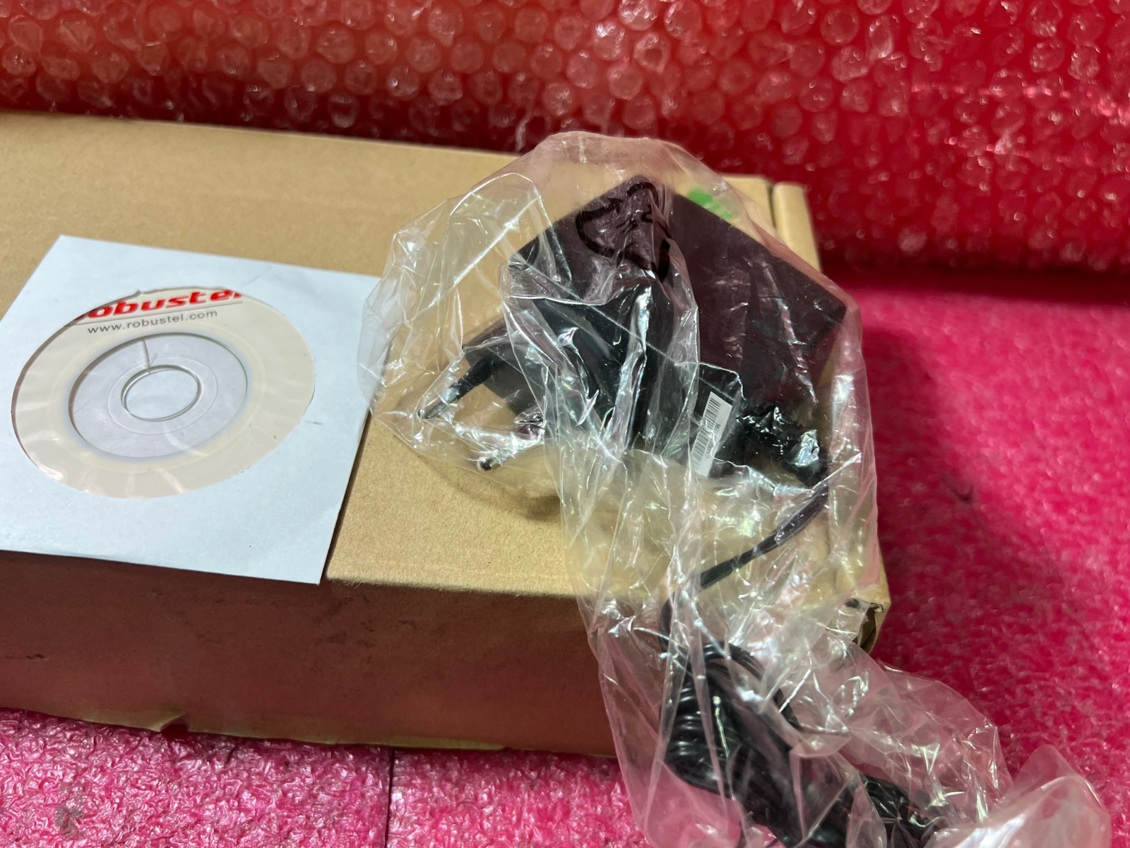 M1000-PGPRSA ROBUSTEL M1000 PRO SMART CELLULER MODEM
