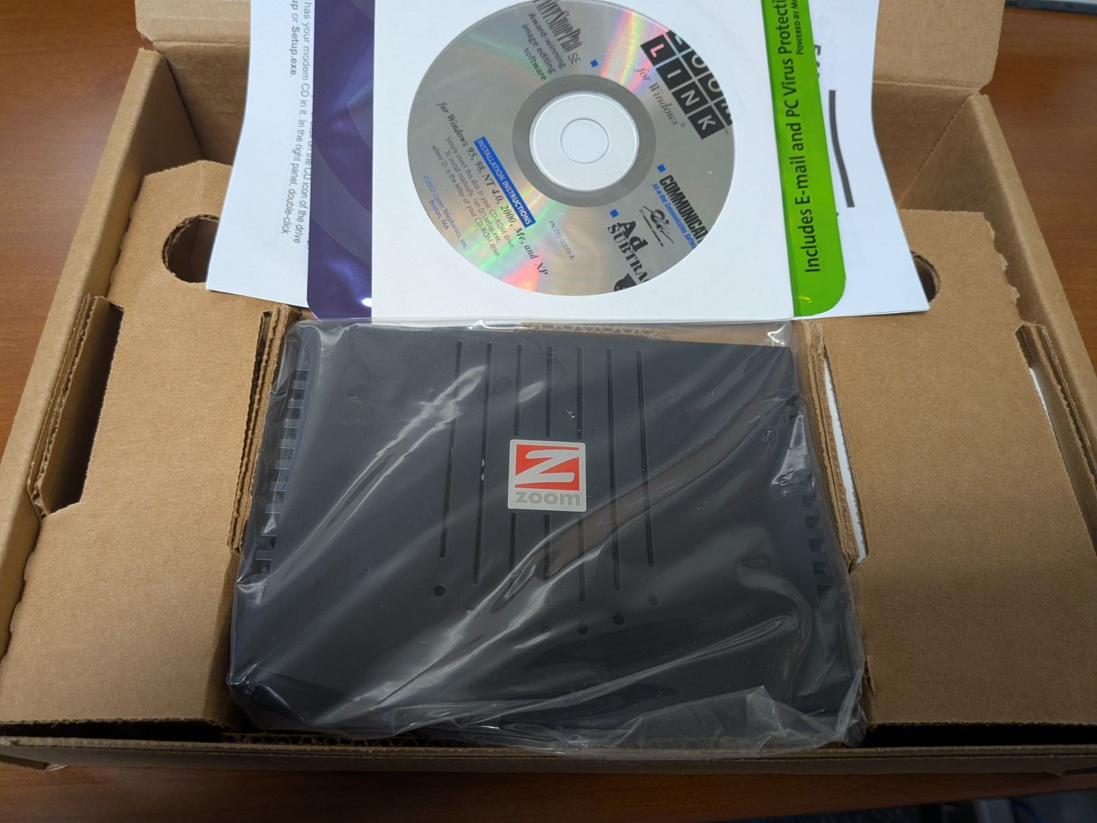 Zoom Fax Modem Voice Mail 56K V.90 External USB Model 2986 UNUSED