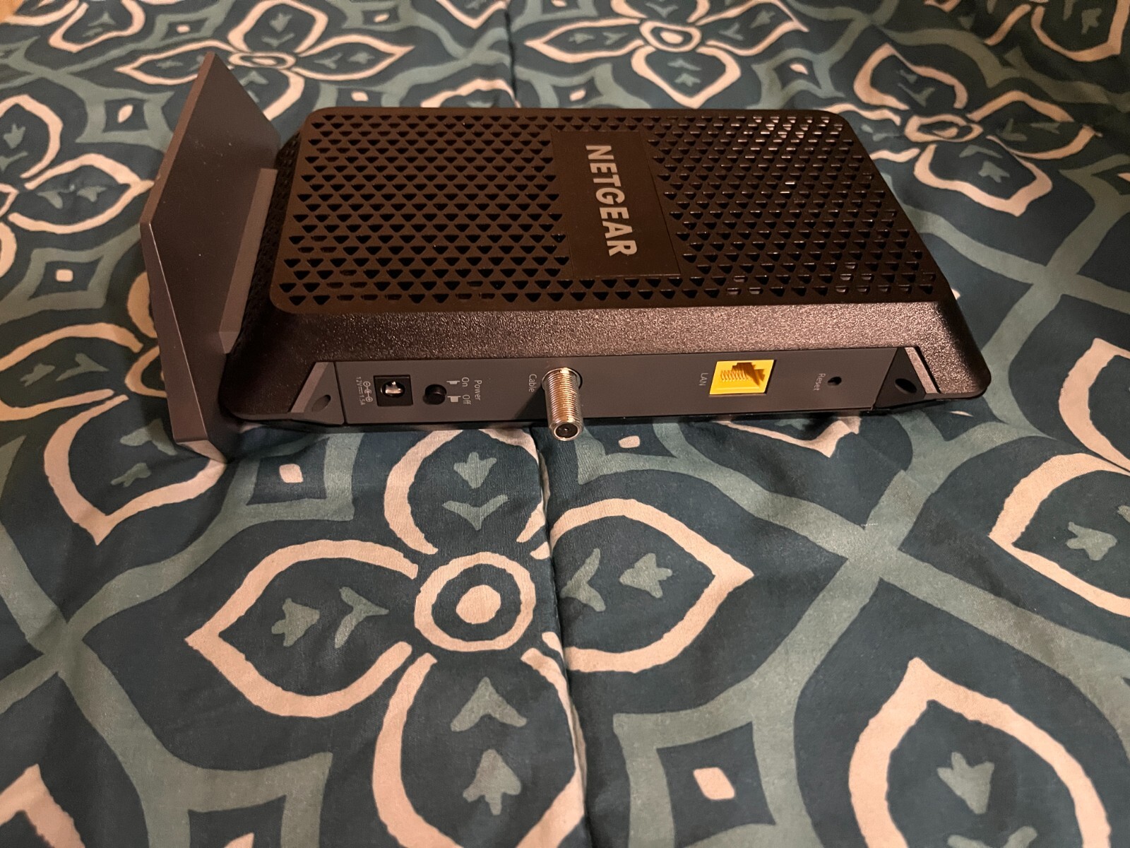 Netgear CM1000v2 Nighthawk DOCSIS 3.1 Cable Modem, NO POWER CORD