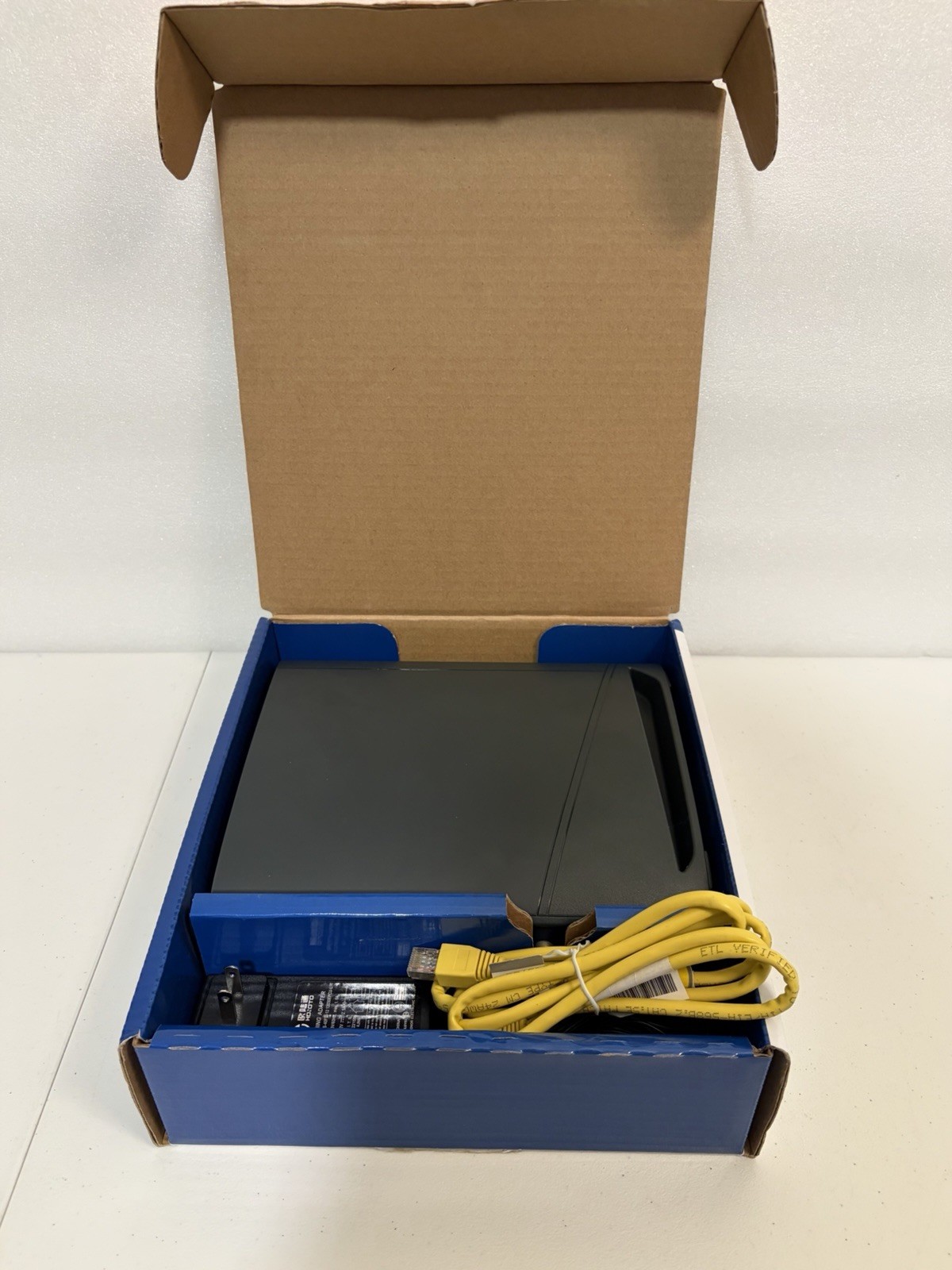 ARRIS SURFboard G34 DOCSIS 3.1 Wi-Fi 6 AX3000 Cable Modem Router w/ Box Tested