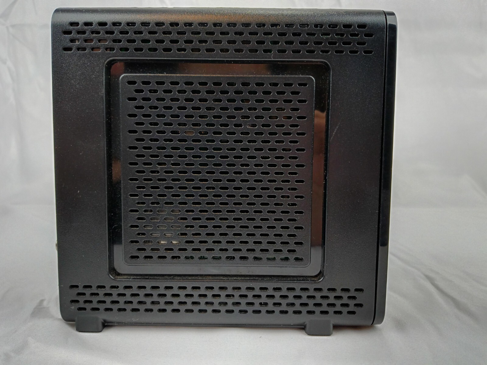 Motorola ARRIS SURFboard SBG6580 DOCSIS 3.0 Cable Modem Wi-Fi Dual Band Router