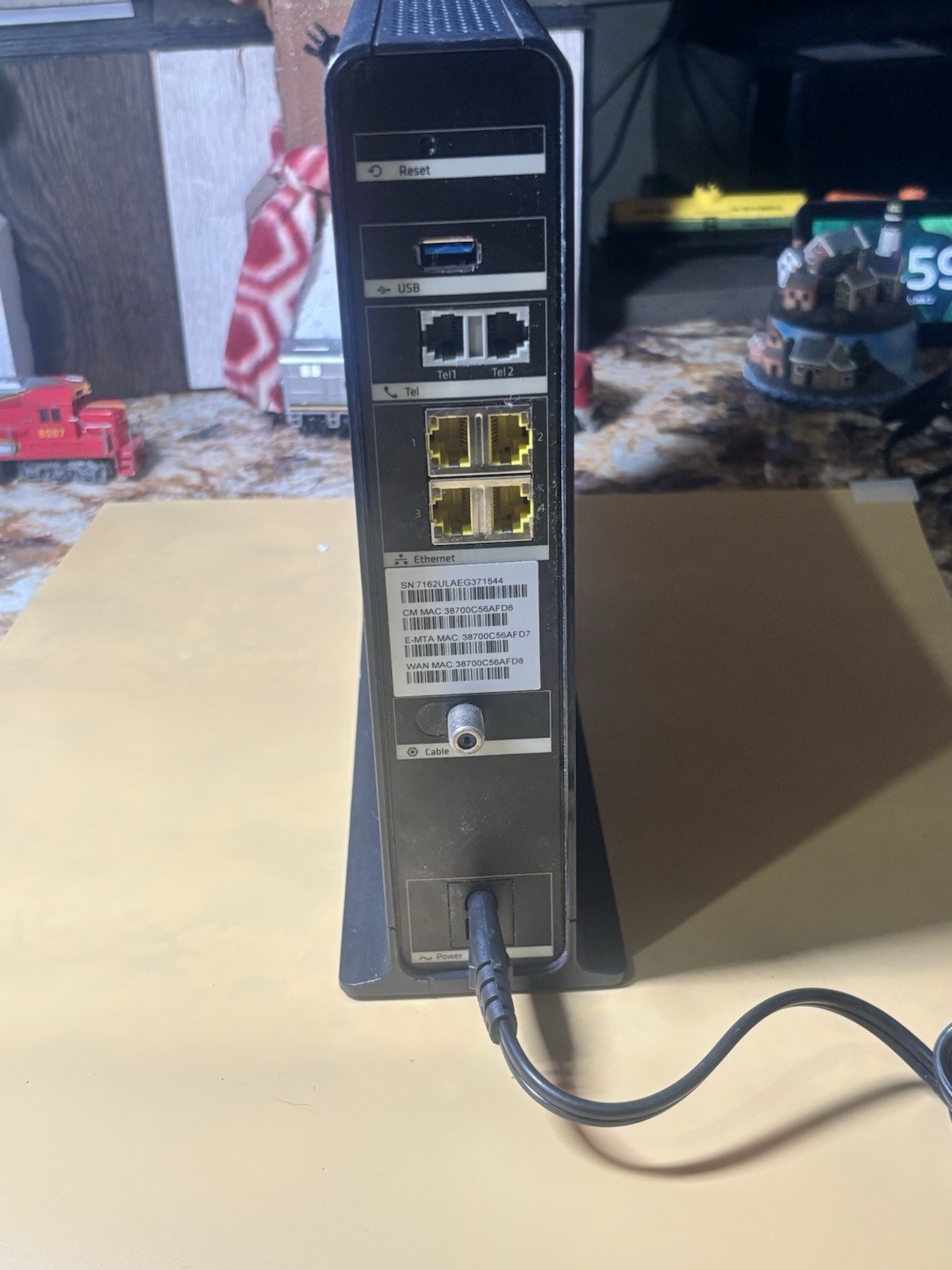 ARRIS Touchstone TG2472G Cable Voice Gateway Modem 24×8 DOCSIS 3.0 Gateway W/AC