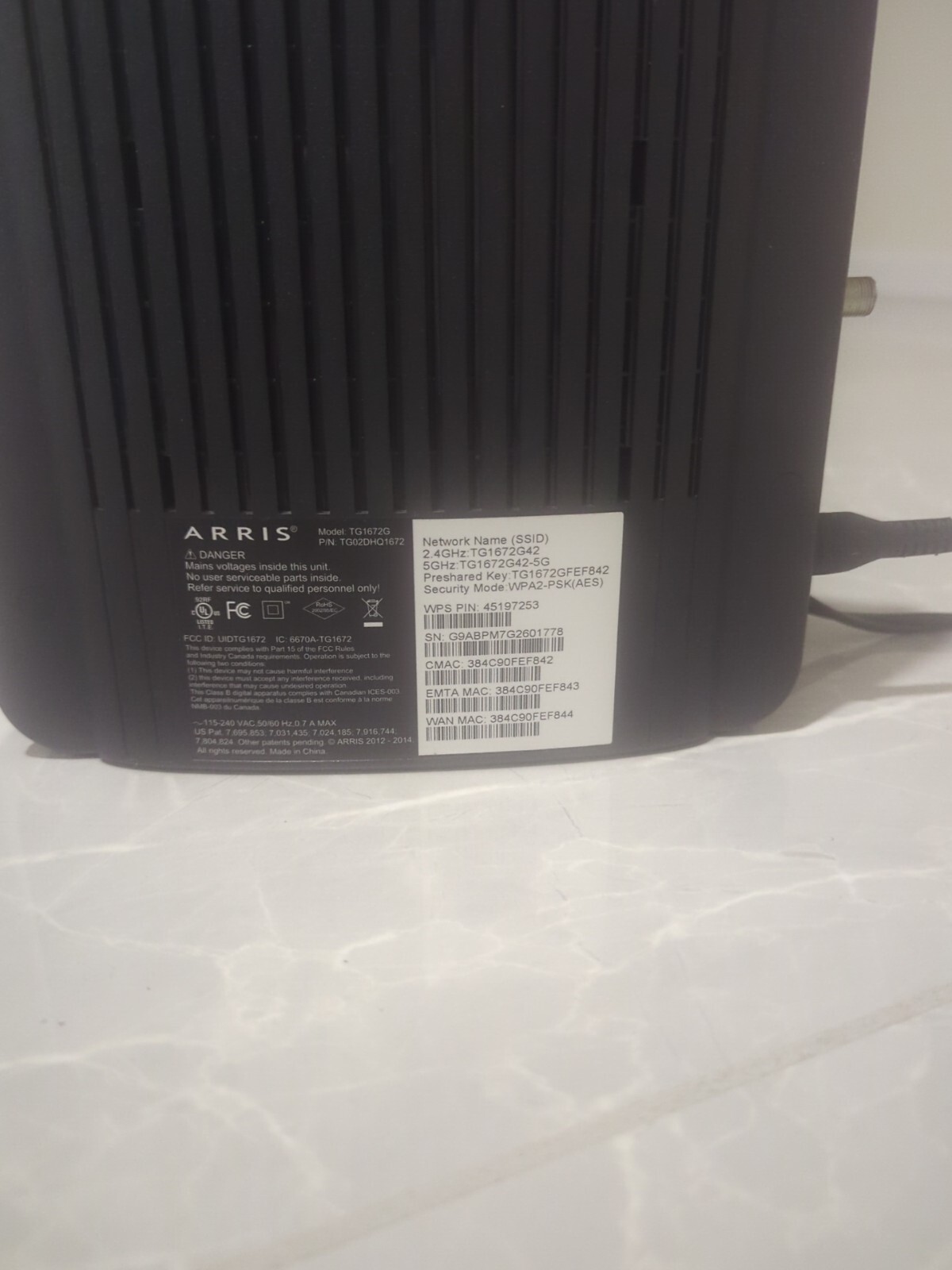 Arris TG1672G Touchstone Telephony Gateway WIFI (2.5GHz – 5.0GHz) 4 Port Modem