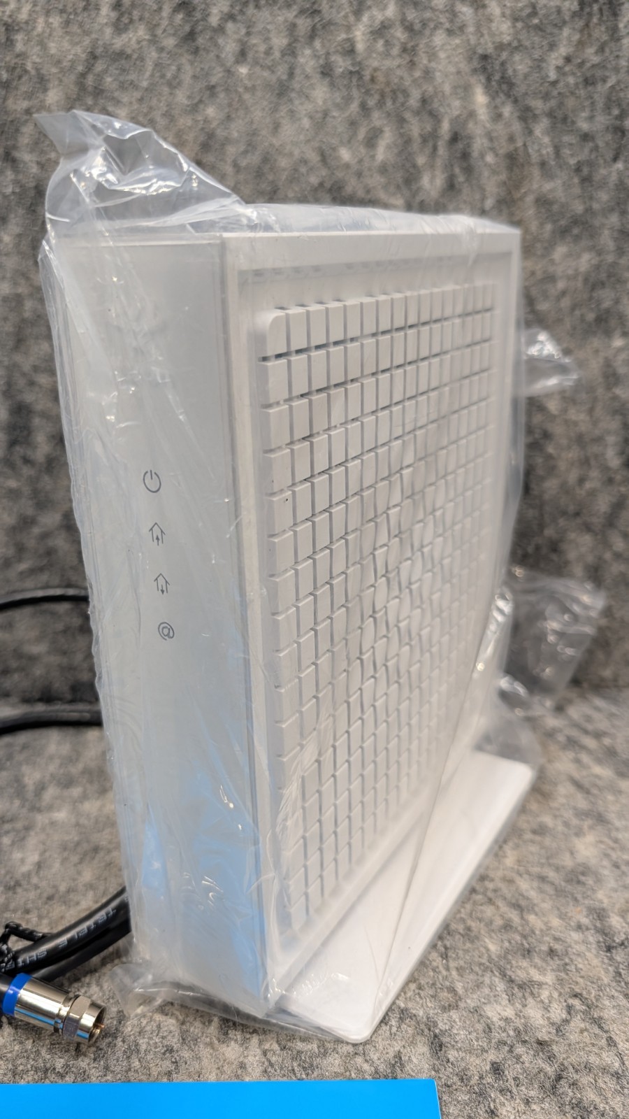 Hitron CODA56 DOCSIS 3.1 Cable Modem 2.5GbE White – Cox/Spectrum/Xfinity 🔥New🔥