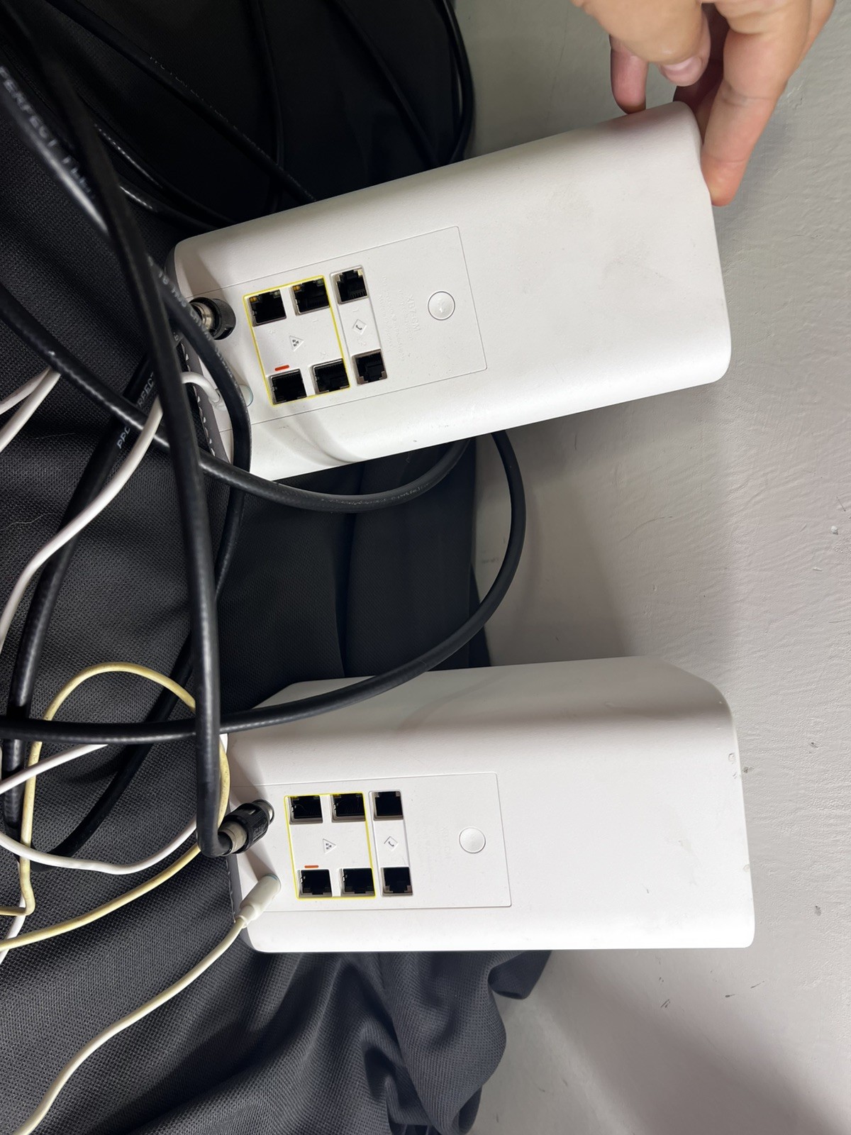 2 PCs Comcast Xfinity XB7-T Modems WiFi Router W OEM Power Adapter and Coax Cab