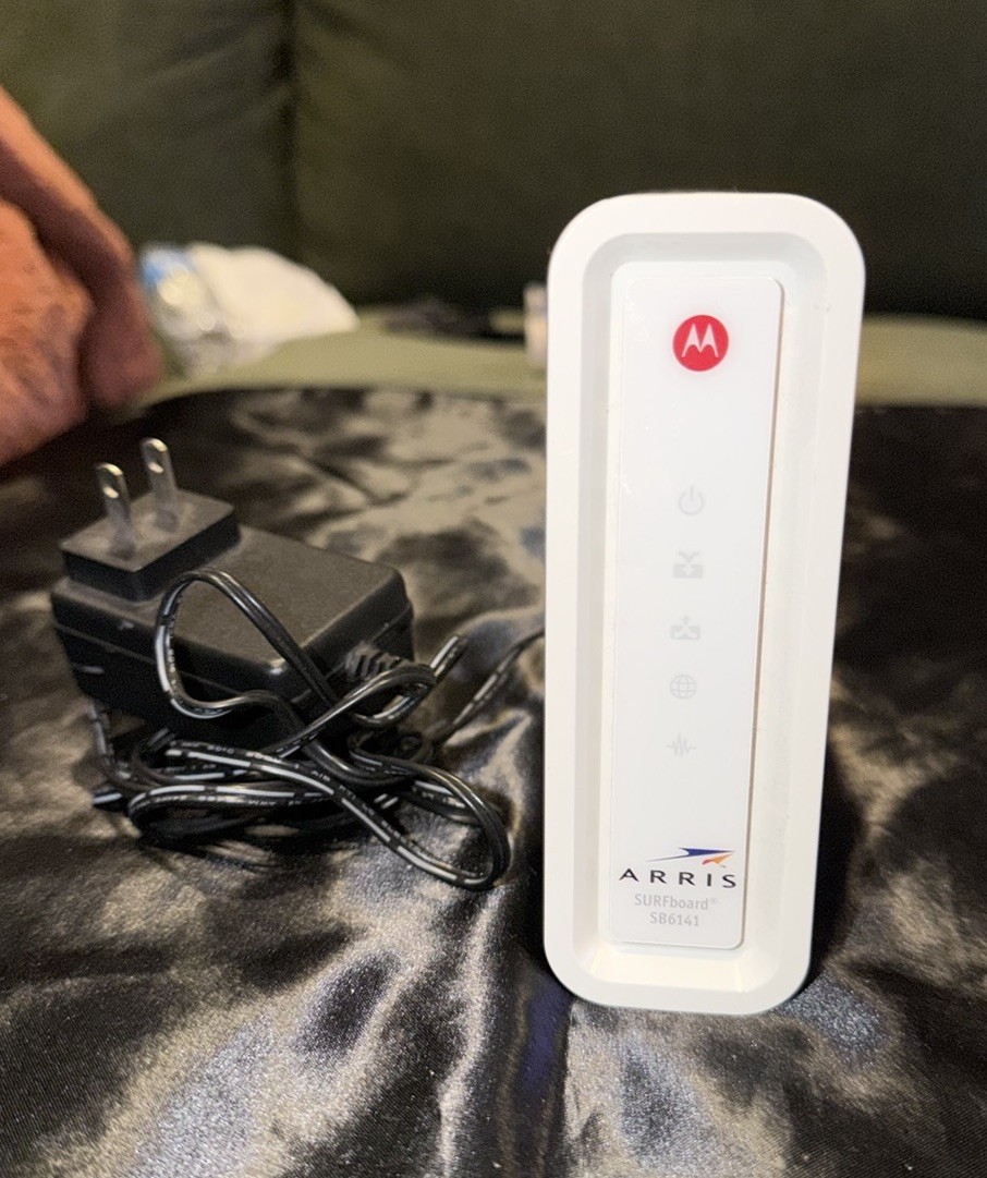 ARRIS SURFboard SB6121 Cable Modem DOCSIS 3.0 Tested Working