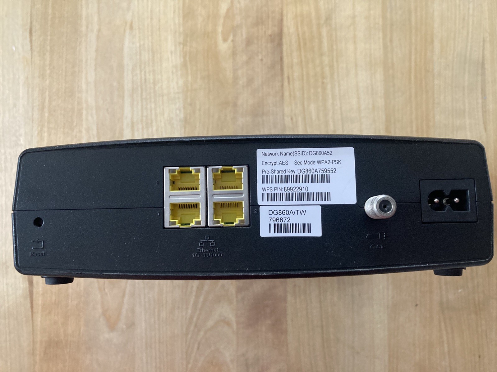 ARRIS DG860A Cable Modem