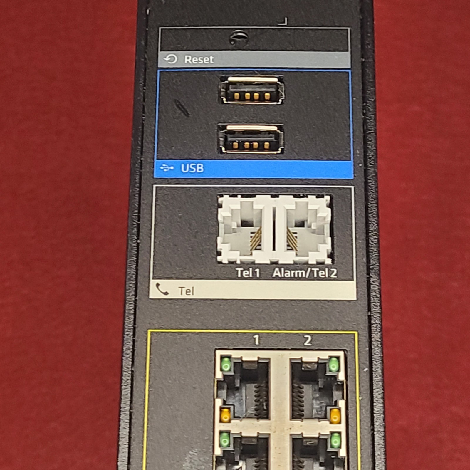 Xfinity DPC3941T DOCSIS 3.0 Dual Band WiFi XB3 Device Type Voice Gateway Router