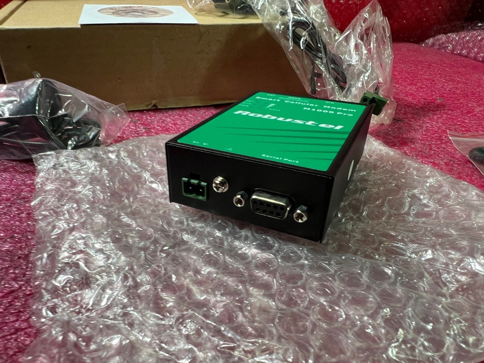 M1000-PGPRSA ROBUSTEL M1000 PRO SMART CELLULER MODEM