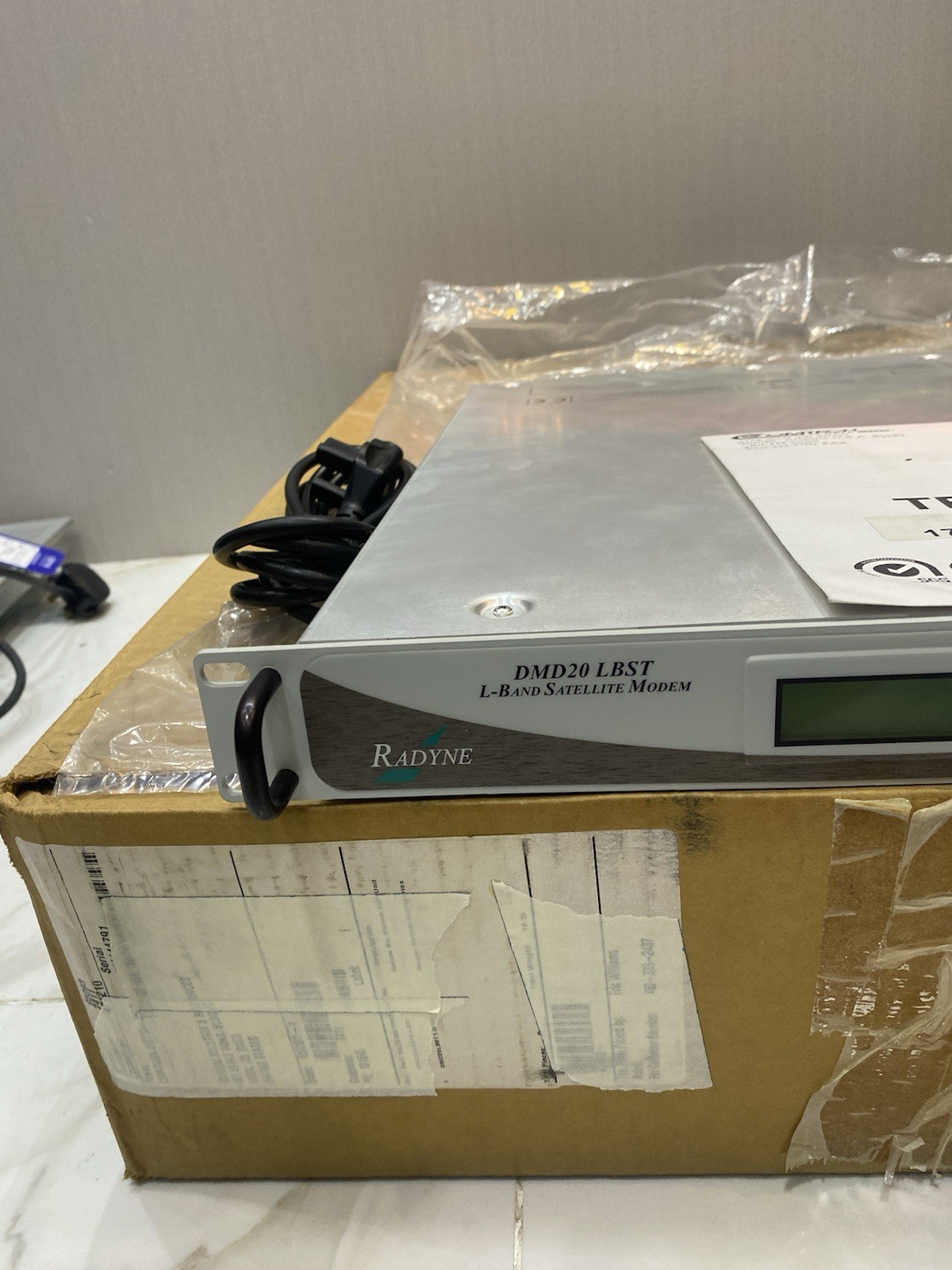 COMTECH EF DATA RADYNE DMD20 L-Band SATELLITE MODEM DMD20LBST0-227