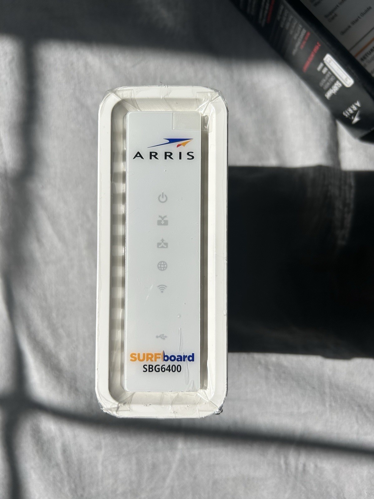 Motorola Arris SURFboard Modem & Wi-Fi Router N300 SBG6400