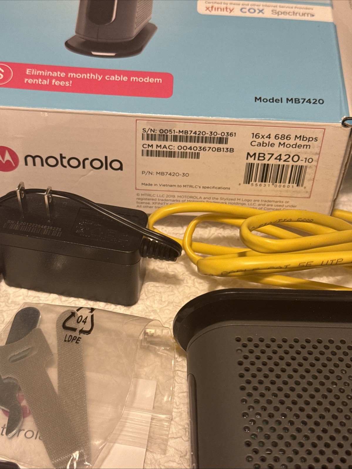 Motorola Cable Modem 16×4 686 Mbps Model MB7420 Comcast XFINITY Open Box