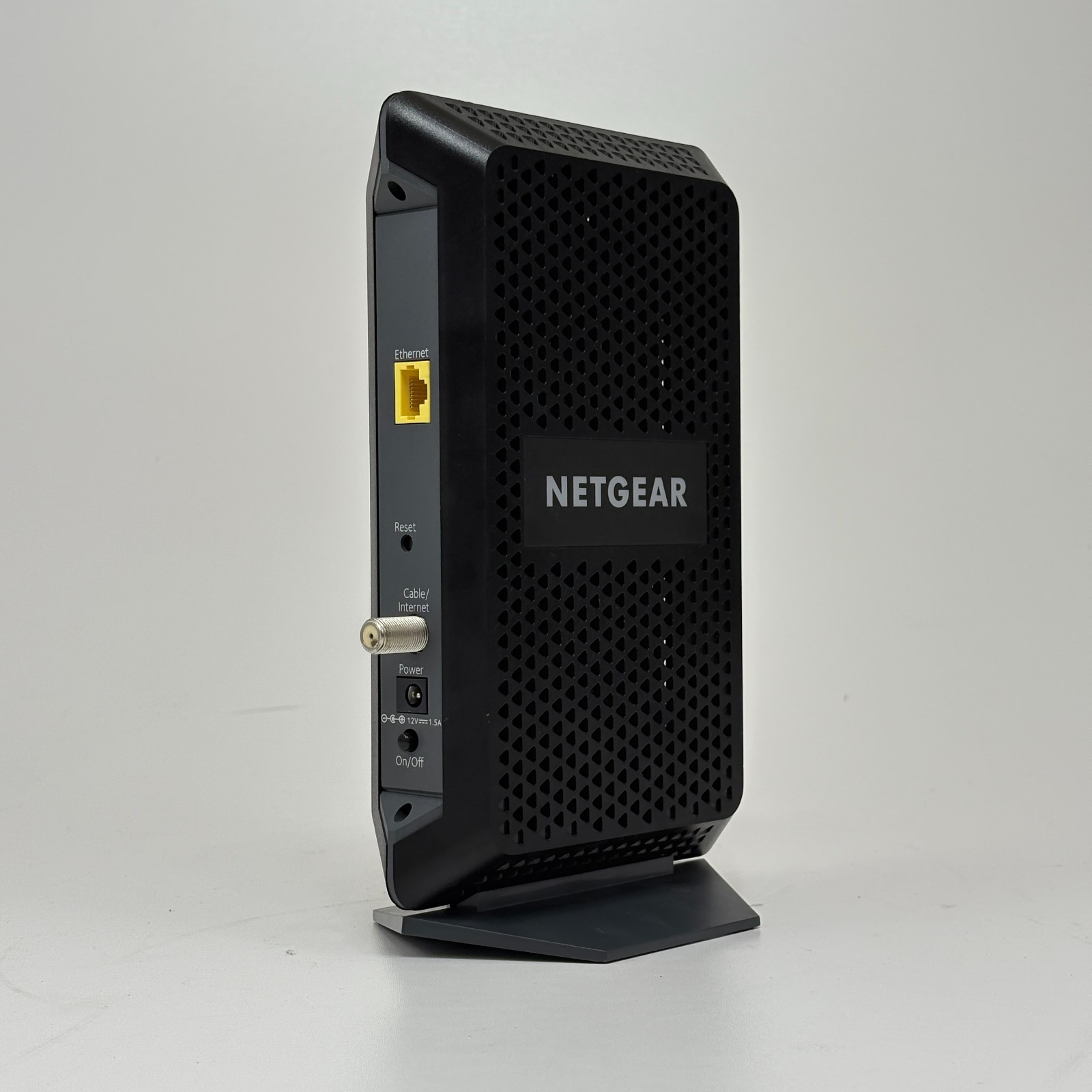 Netgear CM600 DOCSIS 3.0 Cable Modem, 960Mbps, 1 Gigabit Ethernet Port