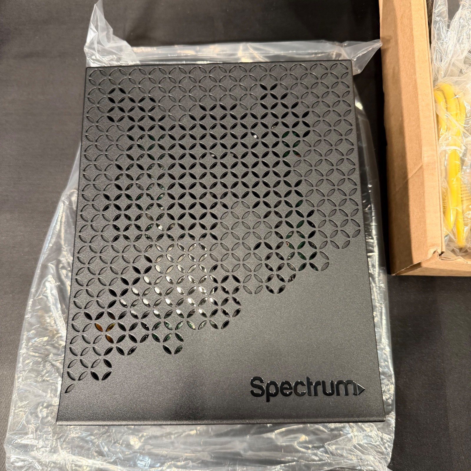 Spectrum DOCSIS 3.1 2.5G eMTA Cable Modem Router ES2251 – NEW Open Box UNUSED