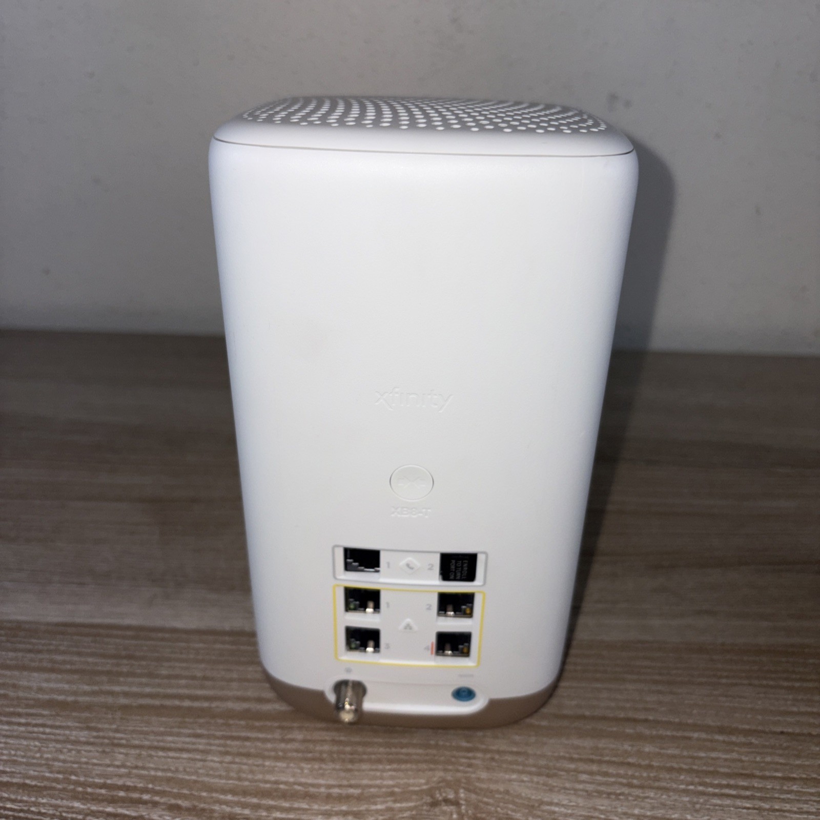 Xfinity xFi Gateway Router XB8-T Triband Wifi CGM4981COM No Power Cord