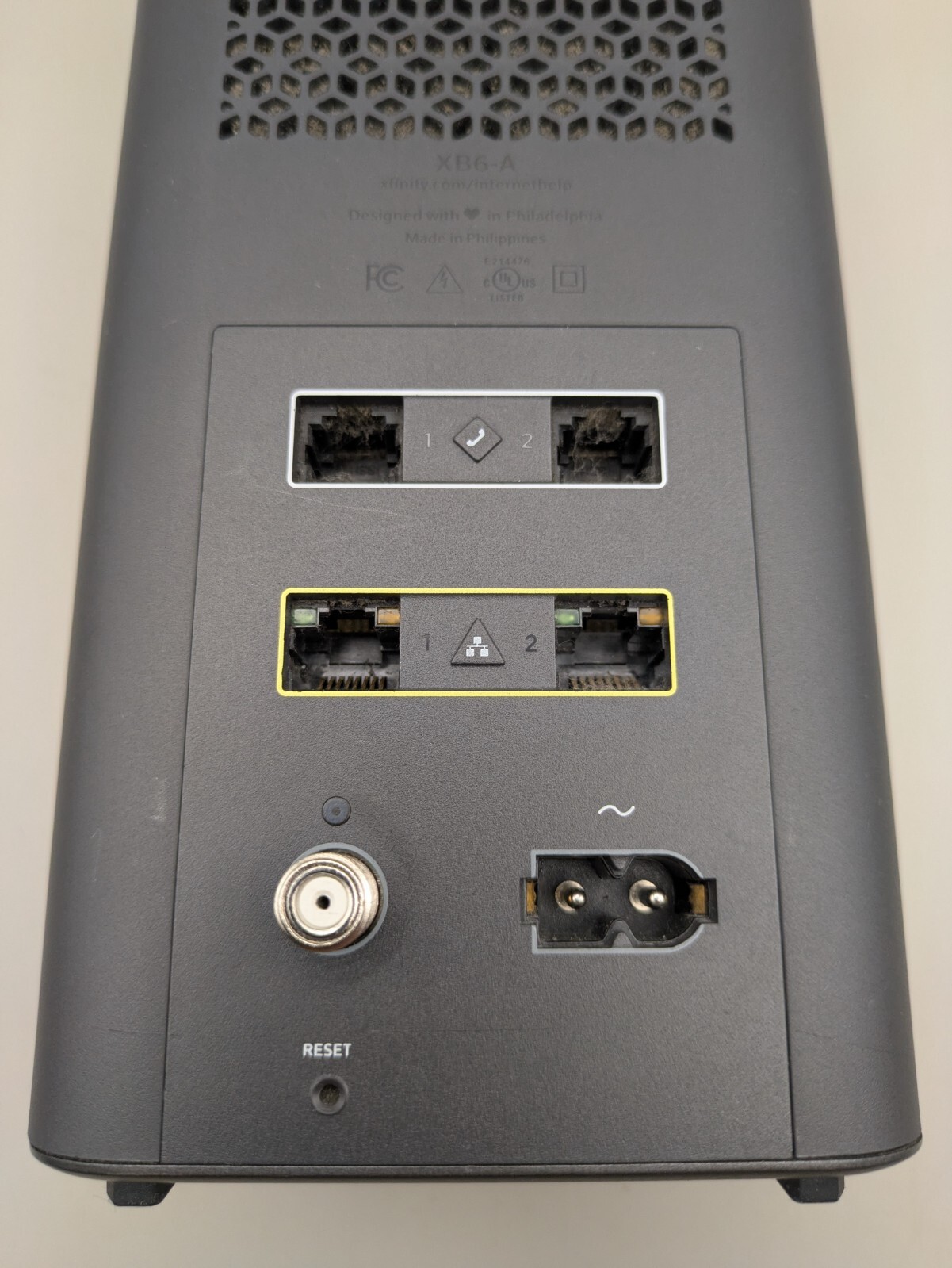 Xfinity XB6-A WIFI Router & Modem No Power Cord – For Parts – Not Working – Read