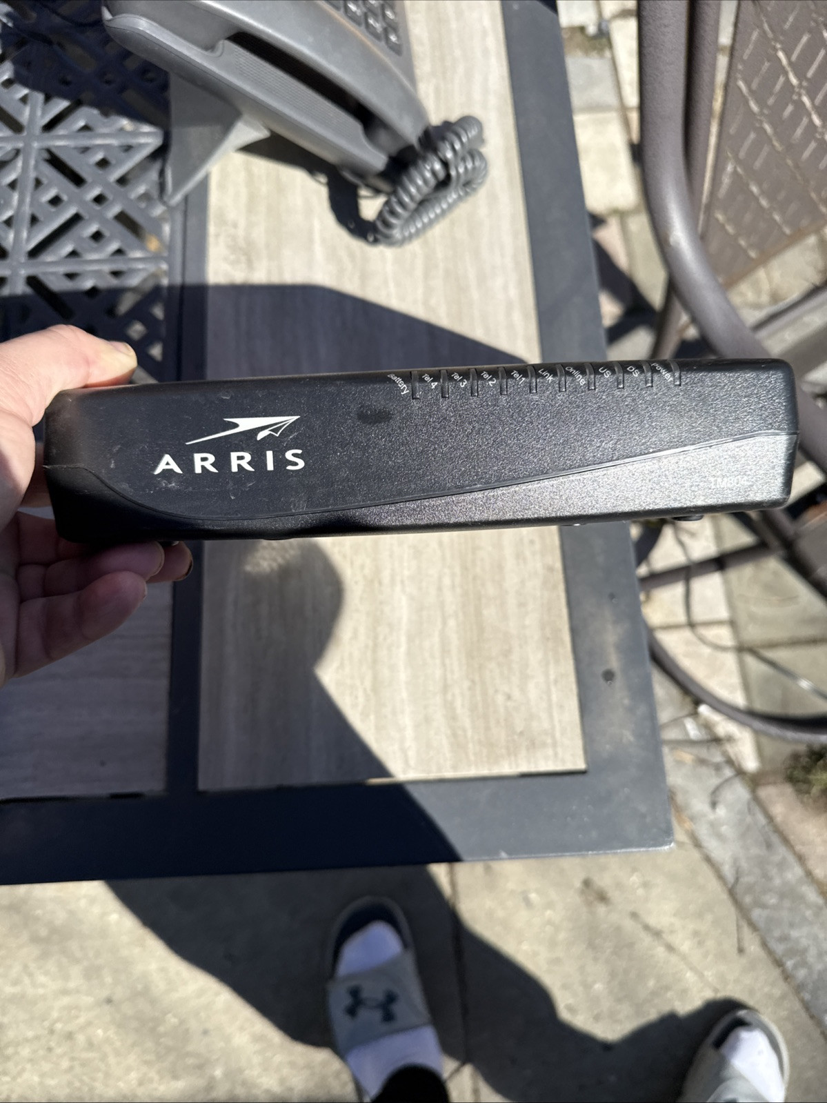 Arris Touchstone TM804G Telephone Cable Modem Docsis 3.0 4 x VoIP Ports Battery