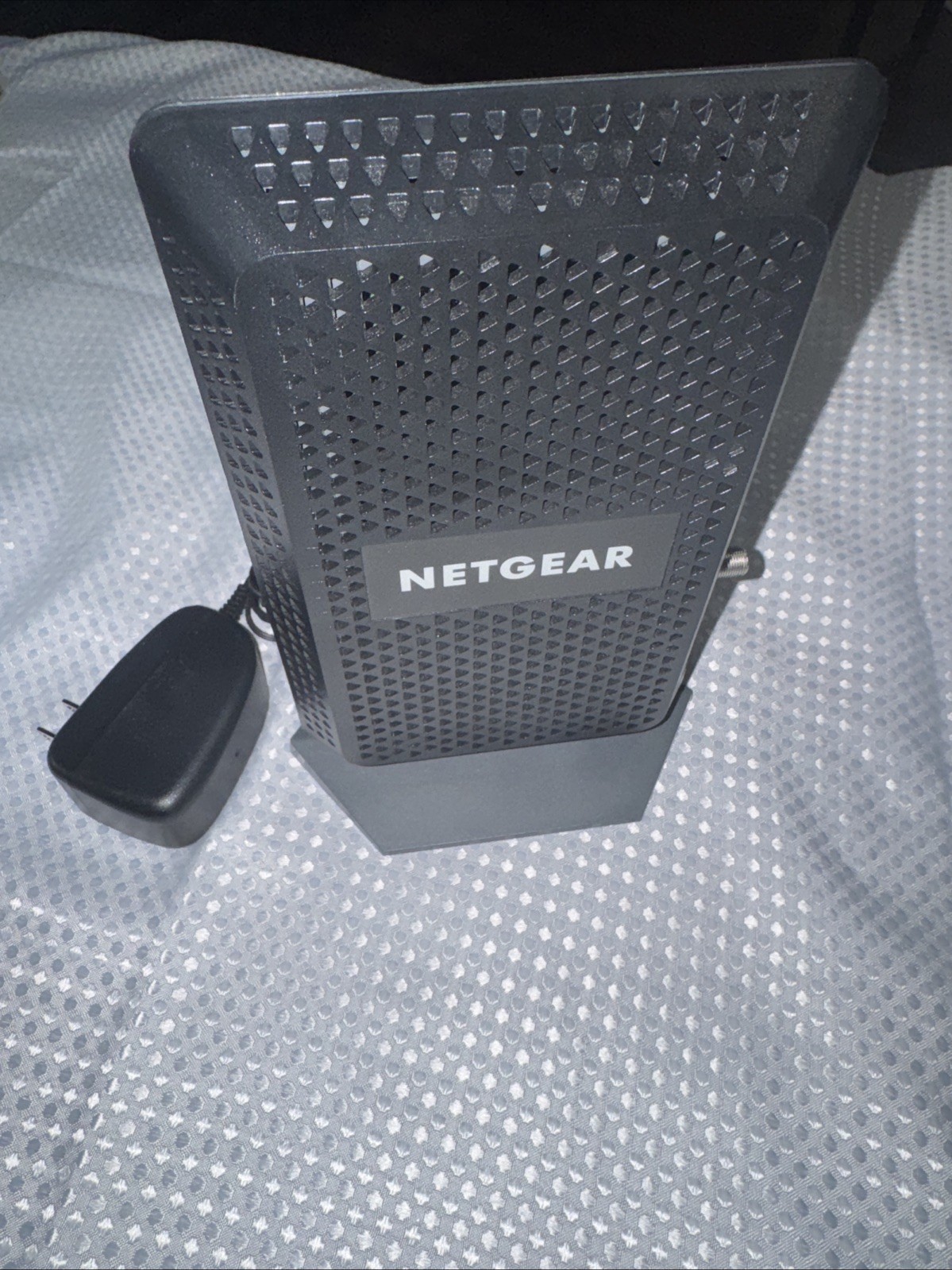 NETGEAR CM600 High speed Cable Modem Up to 960 Mbps 24×8 Channel Bonding
