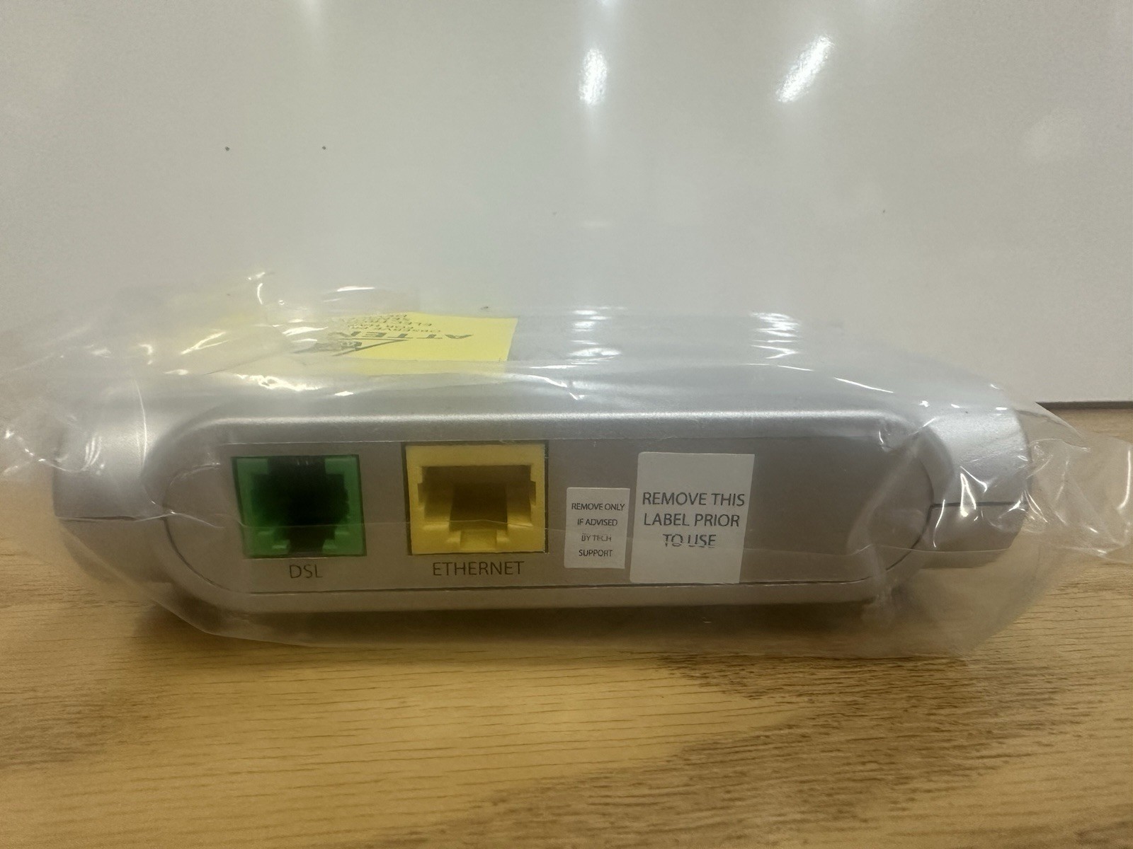 Motorola DSL Modem MSTATEA 2210 02 1022 ATT High Speed ethernet internet AT&T
