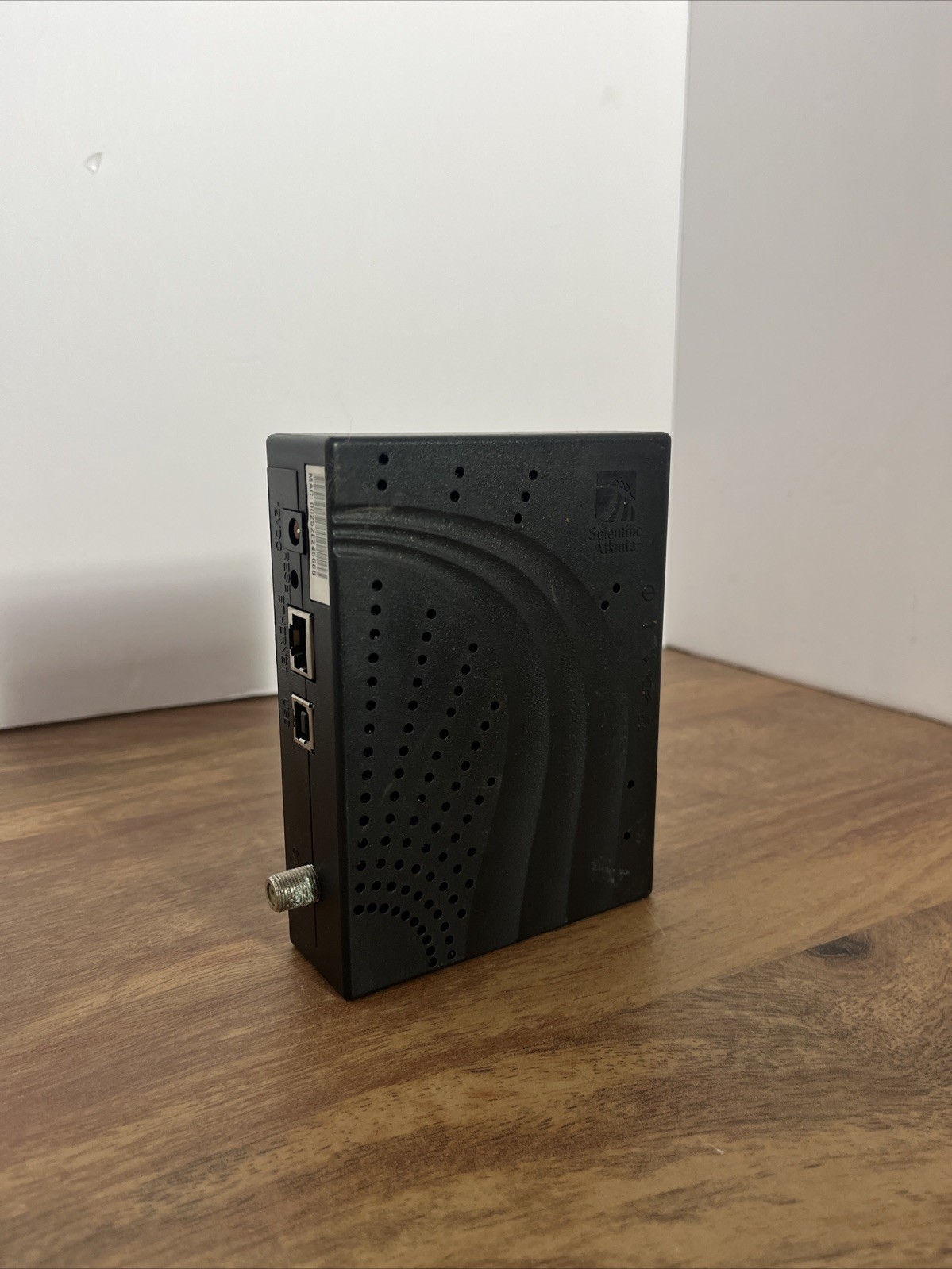 Cisco Scientific Atlanta DPC 2100 R2 Cable Modem Used