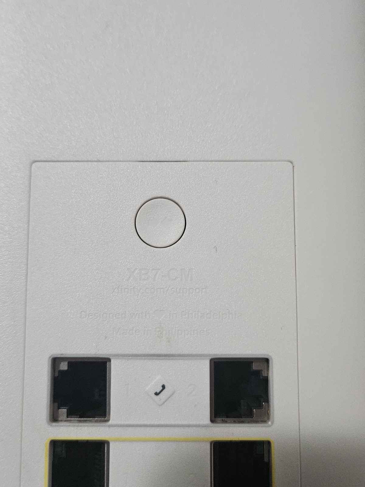 Xfinity Home WiFi Router Modem 4-Ports White XB7-CM With Power Adapter For Parts