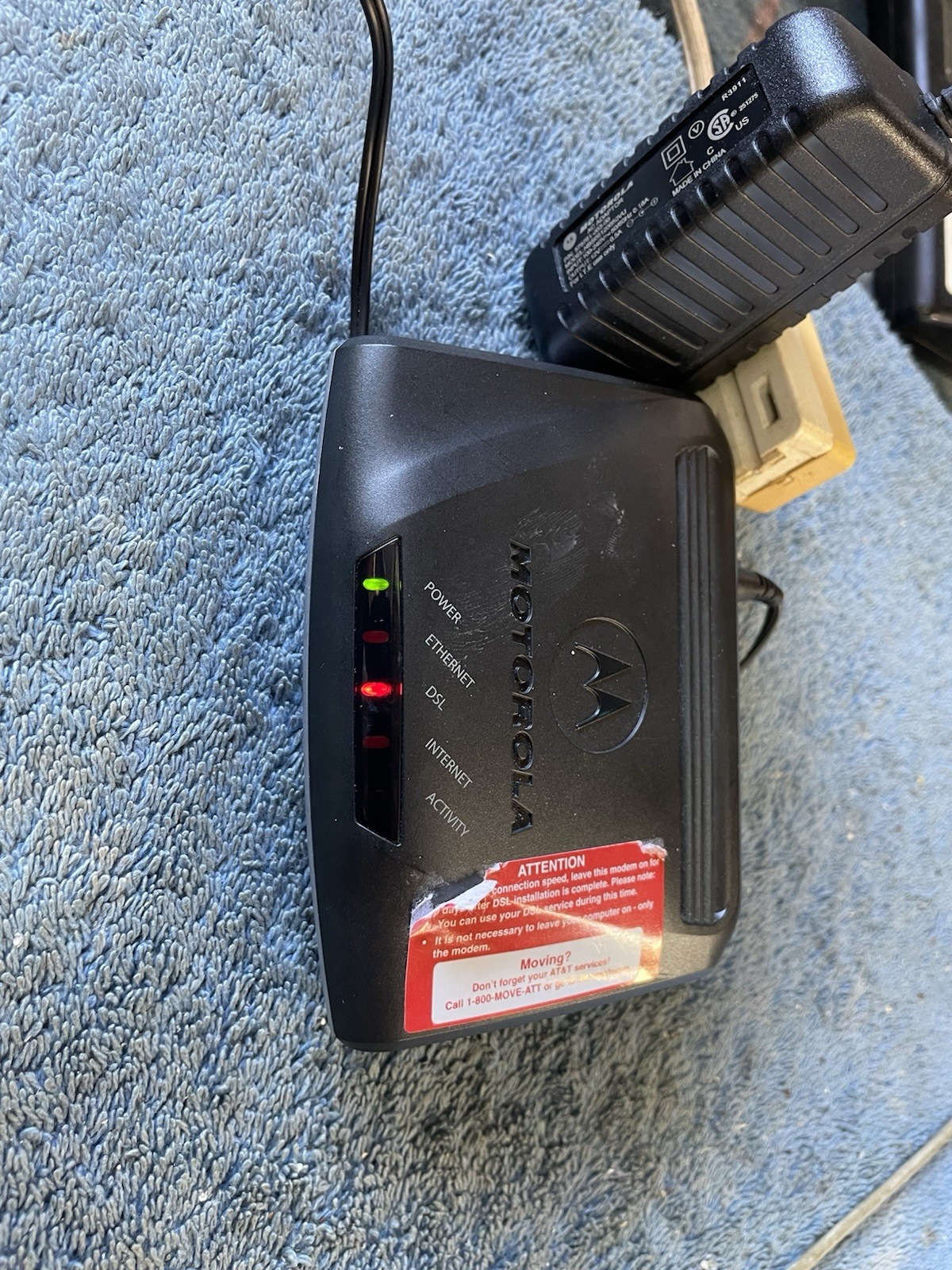 Motorola 3360 (581211-003-00) 24 Mbps DSL High Speed Modem LNIB