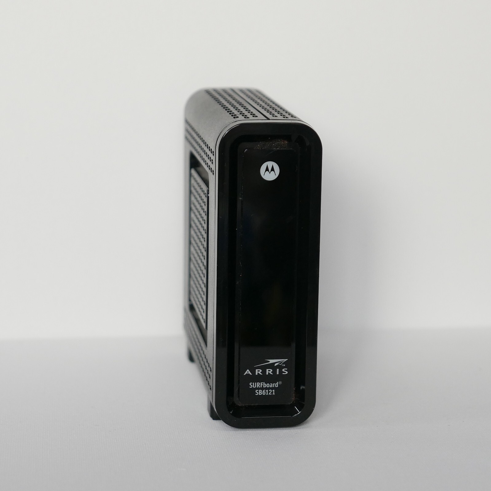 Arris SURFboard SB6121 Cable Modem