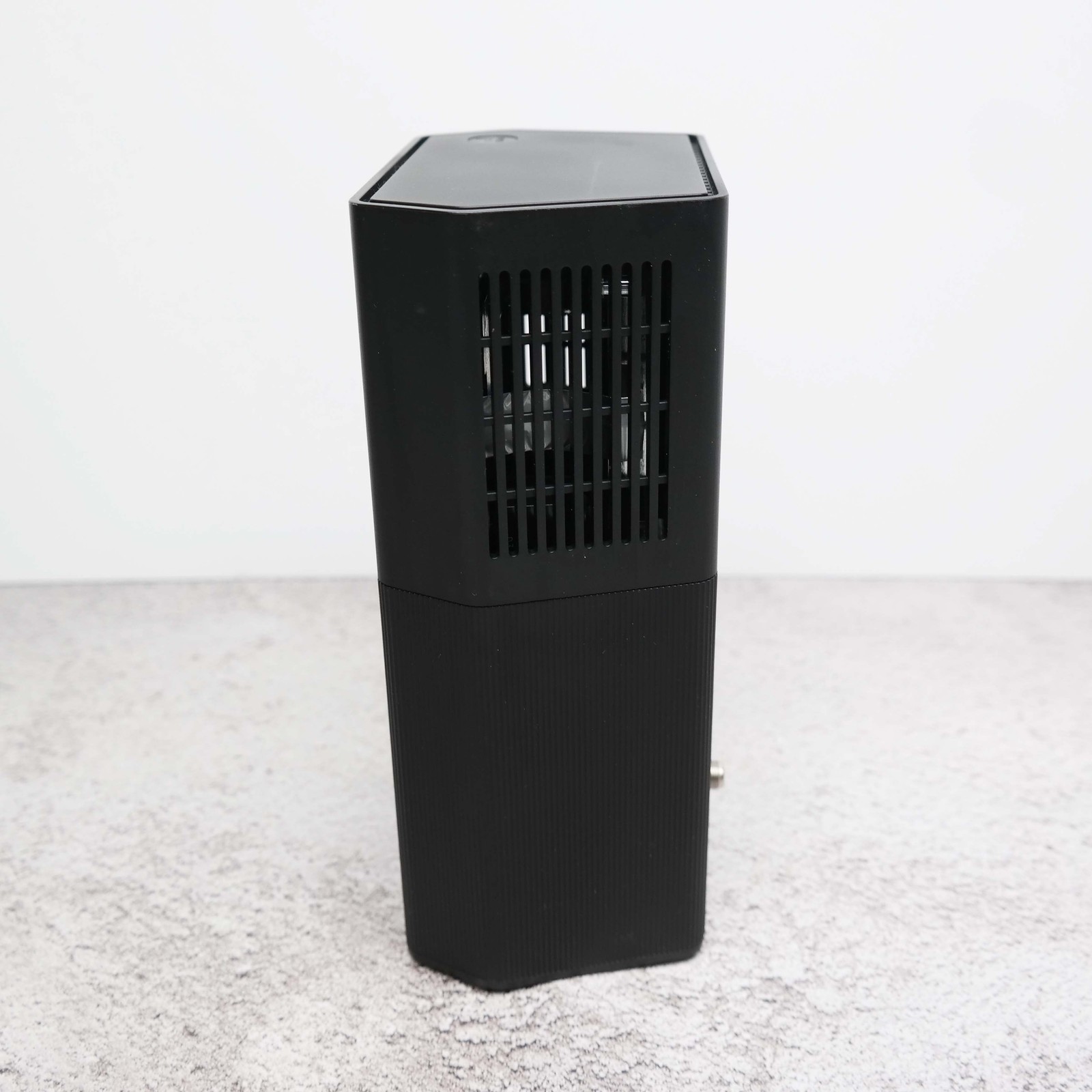 Motorola MT8733 Cable Modem and Wireless Router BROKEN