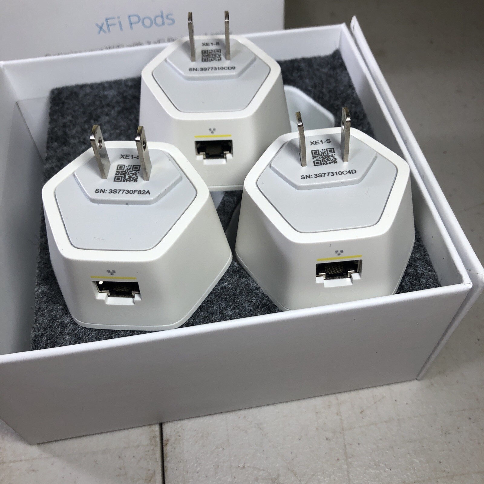 Xfinity XFI Pods Wifi Network Range Extender – White, Pack of 3 W/Box