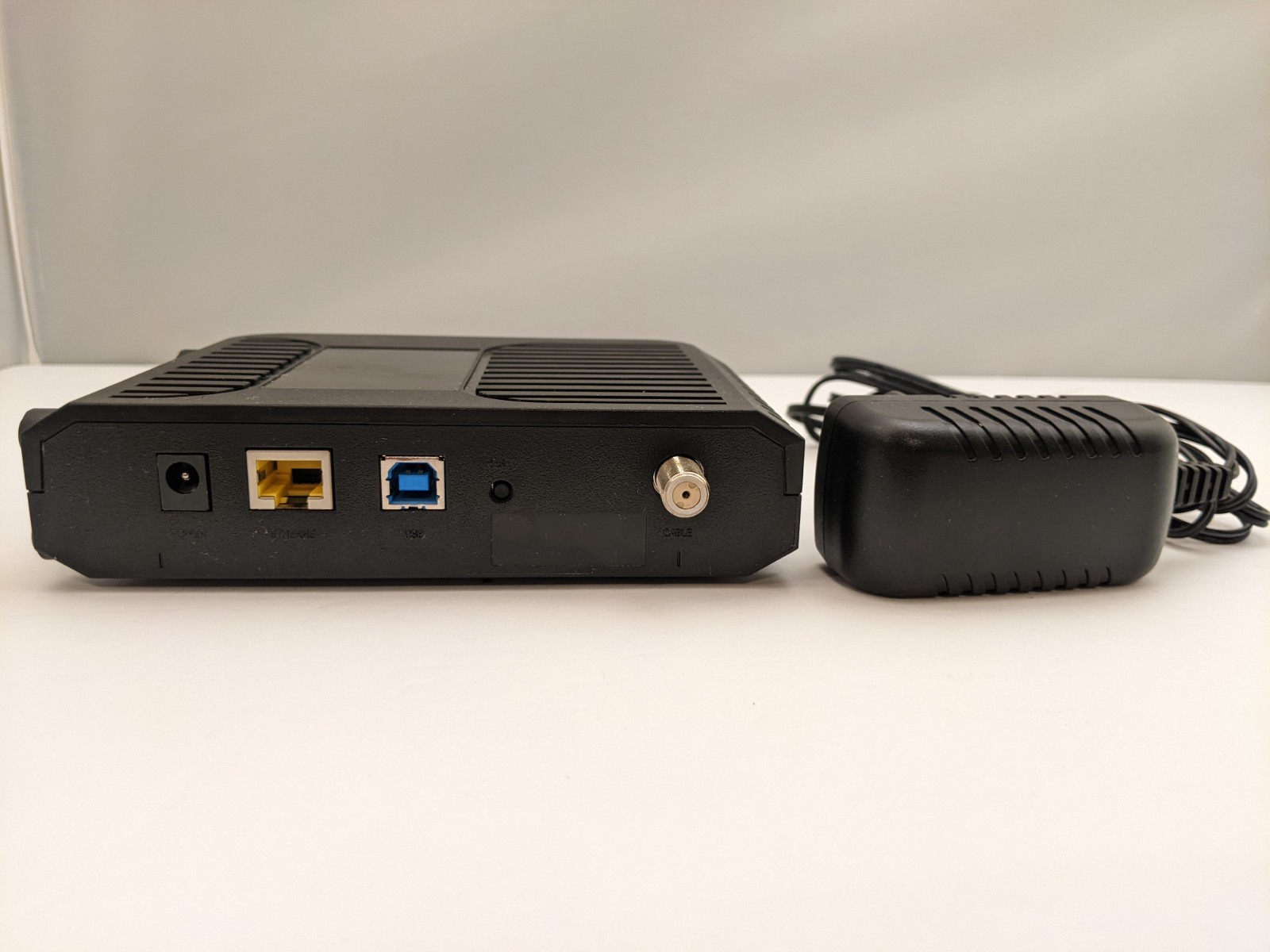 Cisco DPC3010 DOCSIS 3.0 8×4 Cable Modem | P/N 4027668 | USED | TESTED