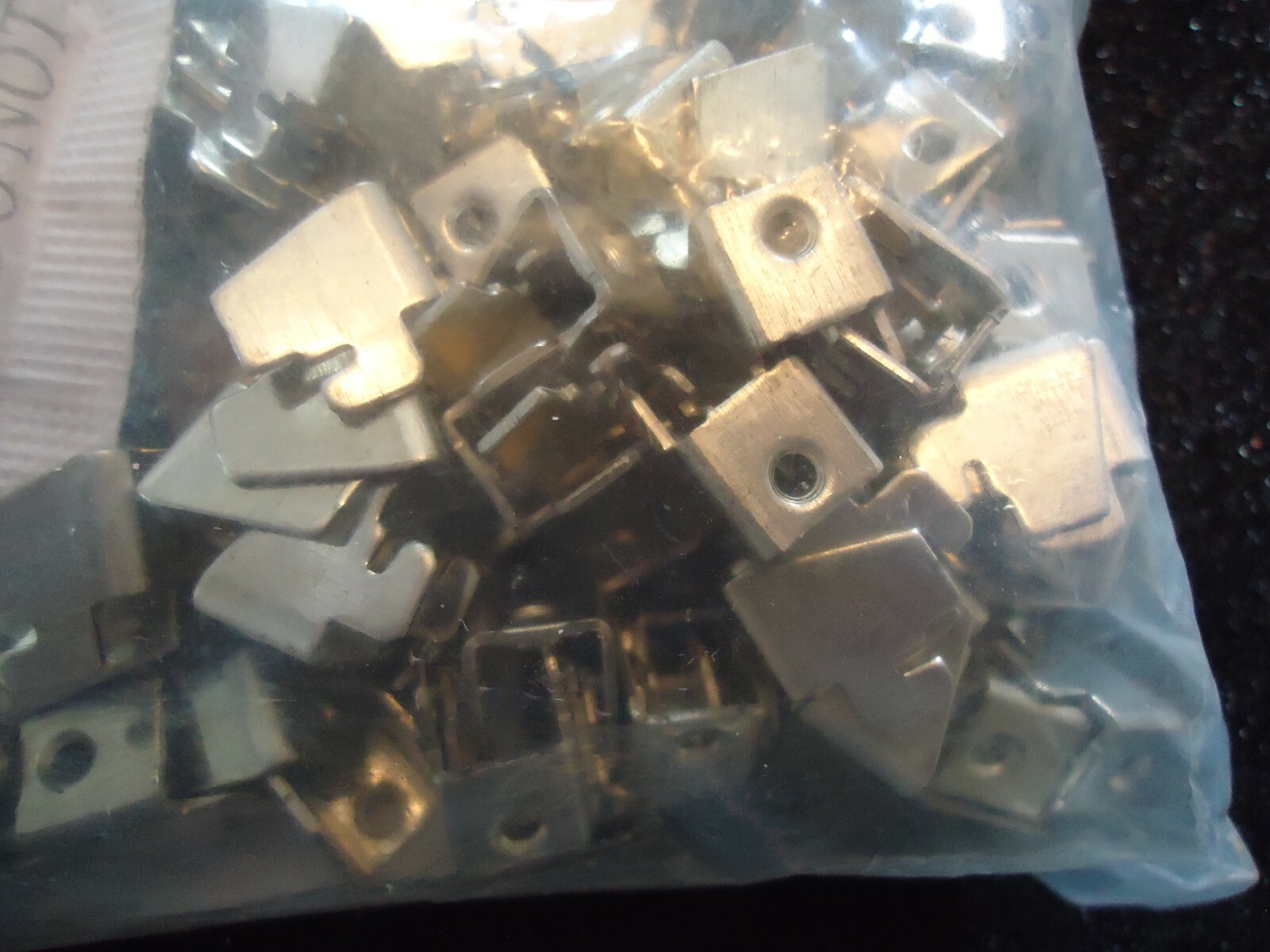 200 New Power Metal(H.K.) LTD. 85-0713LF MS Bracket Modem Ground