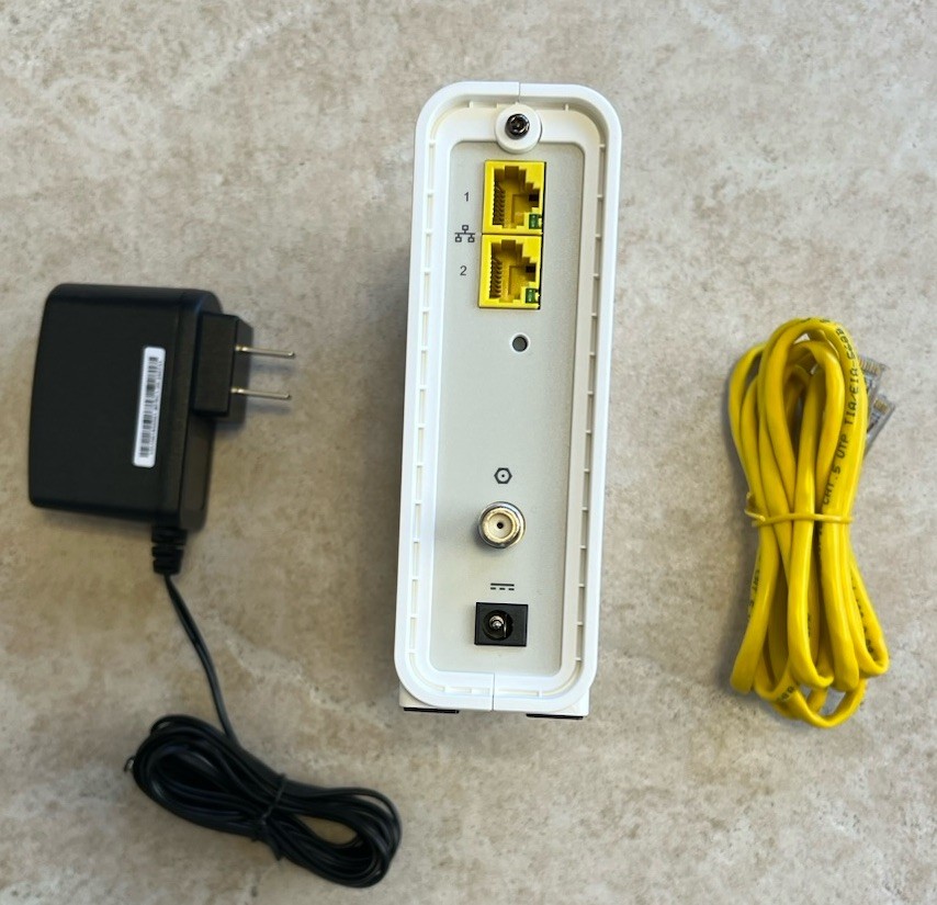 ARRIS SURFboard SB8200 32 x 8 DOCSIS 3.1 Gig Speed Cable Modem Open Box V3