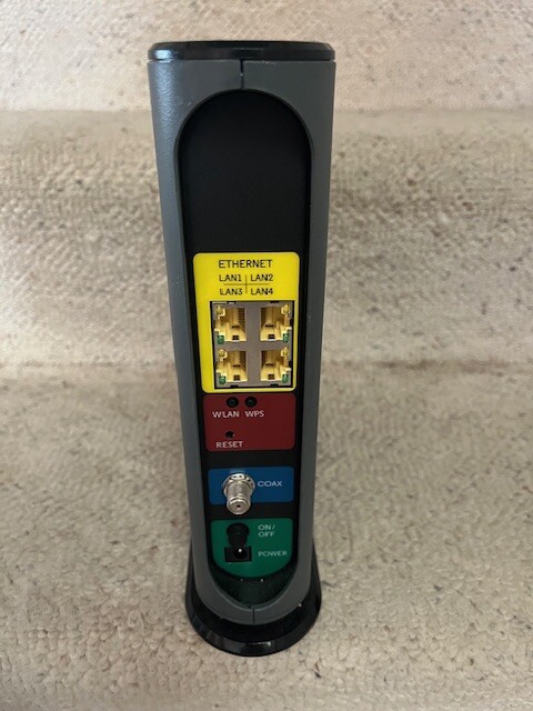 MOTOROLA MG7540 16×4 Cable Modem Plus AC1600 Dual Band Wi-Fi Gigabit Router