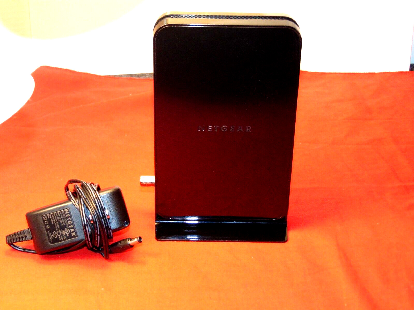 NETGEAR CM500 DOCSIS 3.0 Cable Modem – 680Mbps – Pre Owned