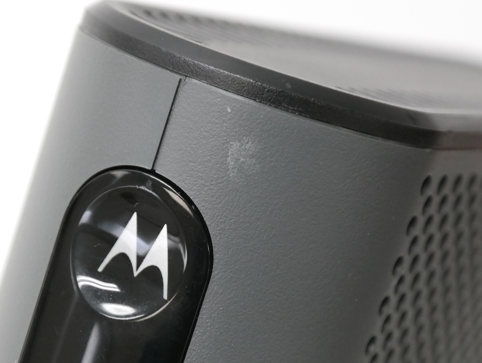 Motorola MT7711 Dual Band AC1900 Cable Modem and Wi-Fi Gigabit Router