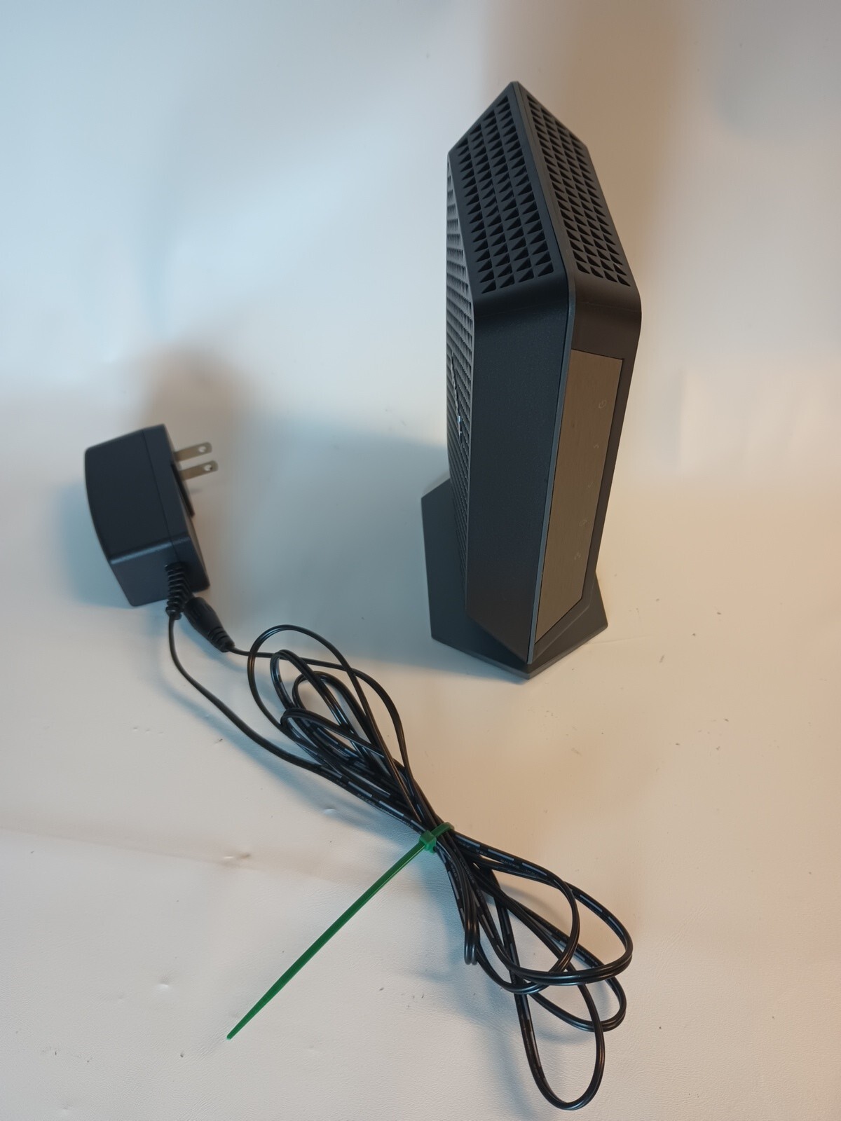 NETGEAR CM700 High Speed Cable Modem, 1.4Gbps, DOCSIS 3.0, CM700-100NAS Tested